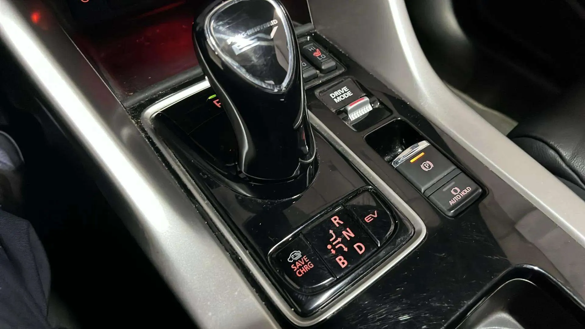 Mitsubishi Eclipse Cross PHEV Kaiteki 4WD - foto 17