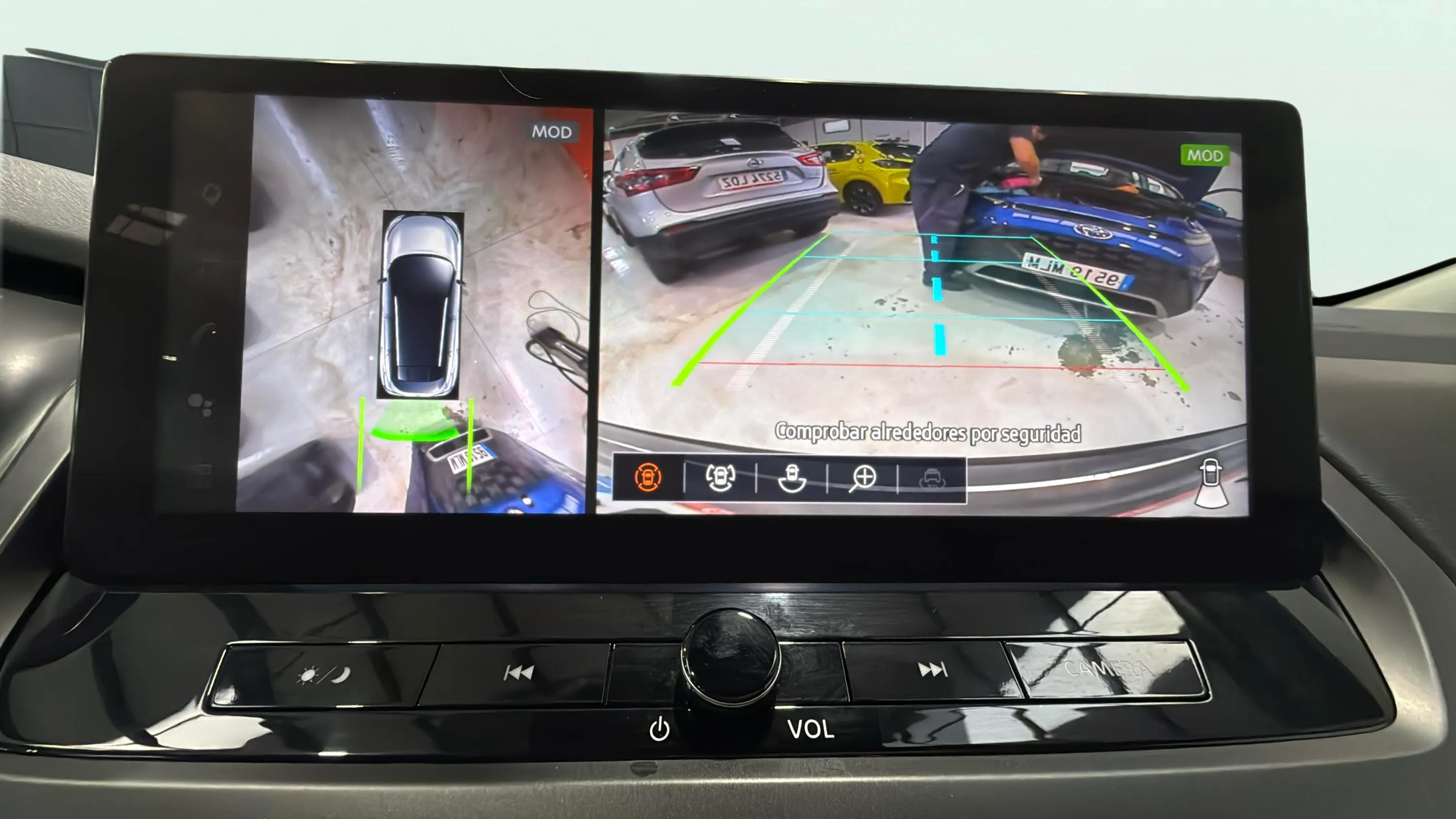 Nissan Qashqai DIG-T N-Connecta - foto 21