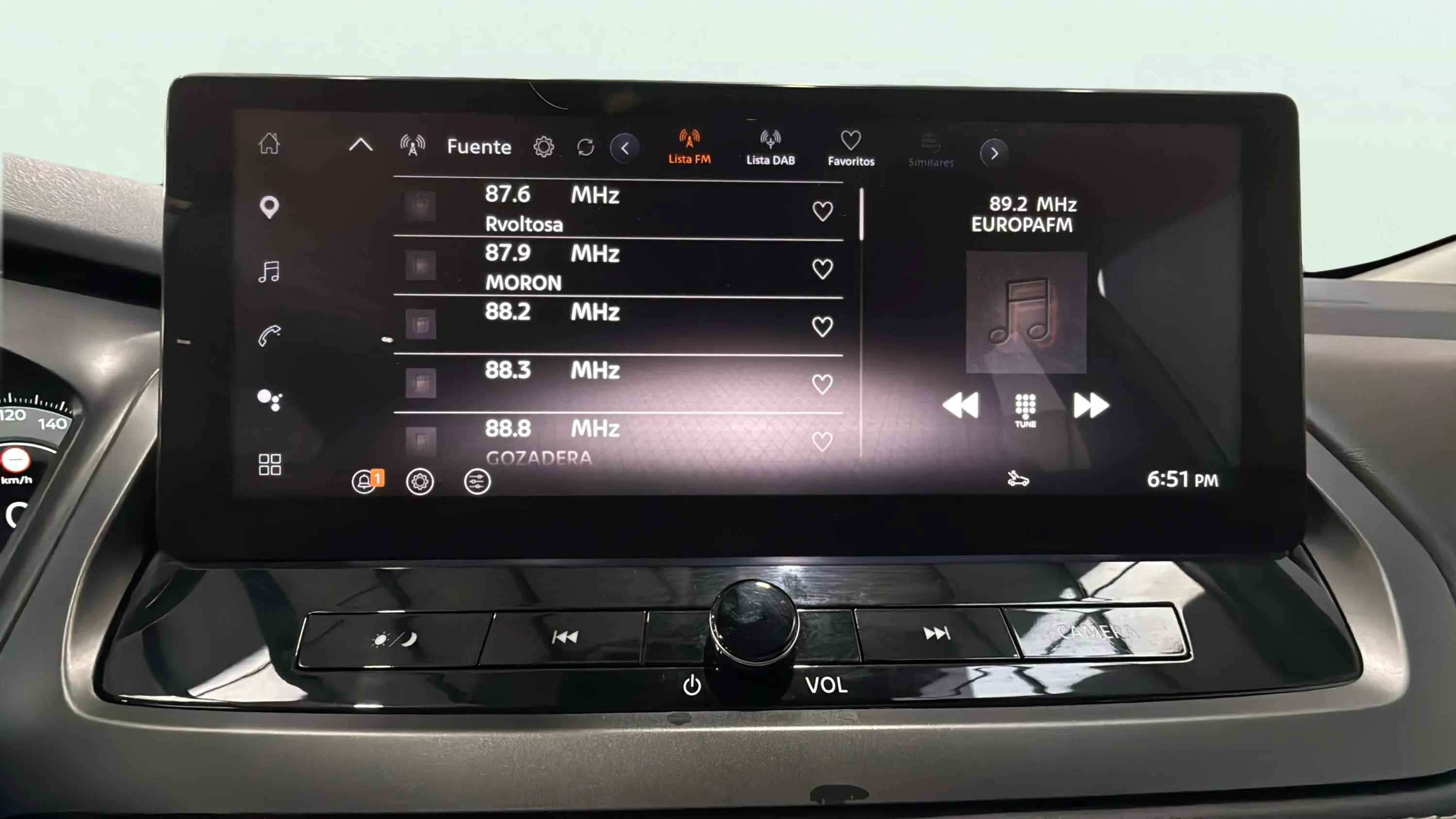 Nissan Qashqai DIG-T N-Connecta - foto 23