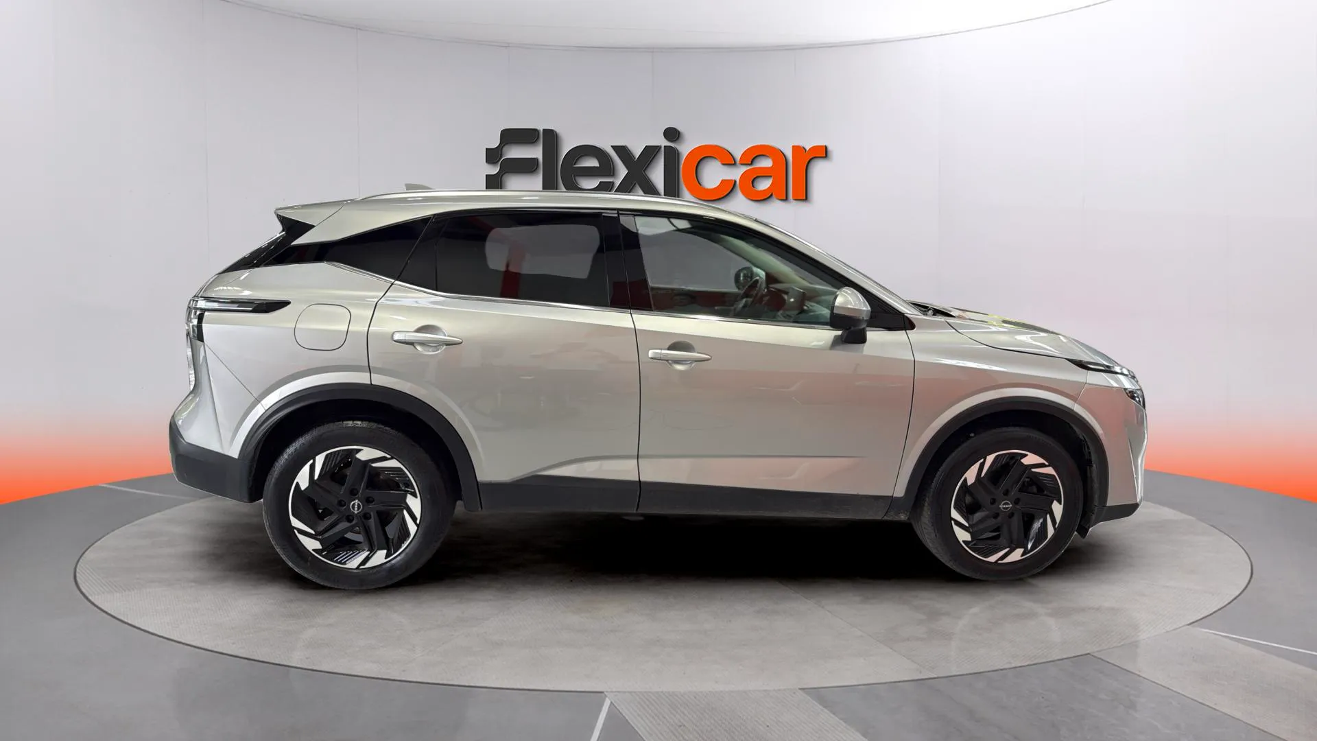 Nissan Qashqai DIG-T N-Connecta - foto 8