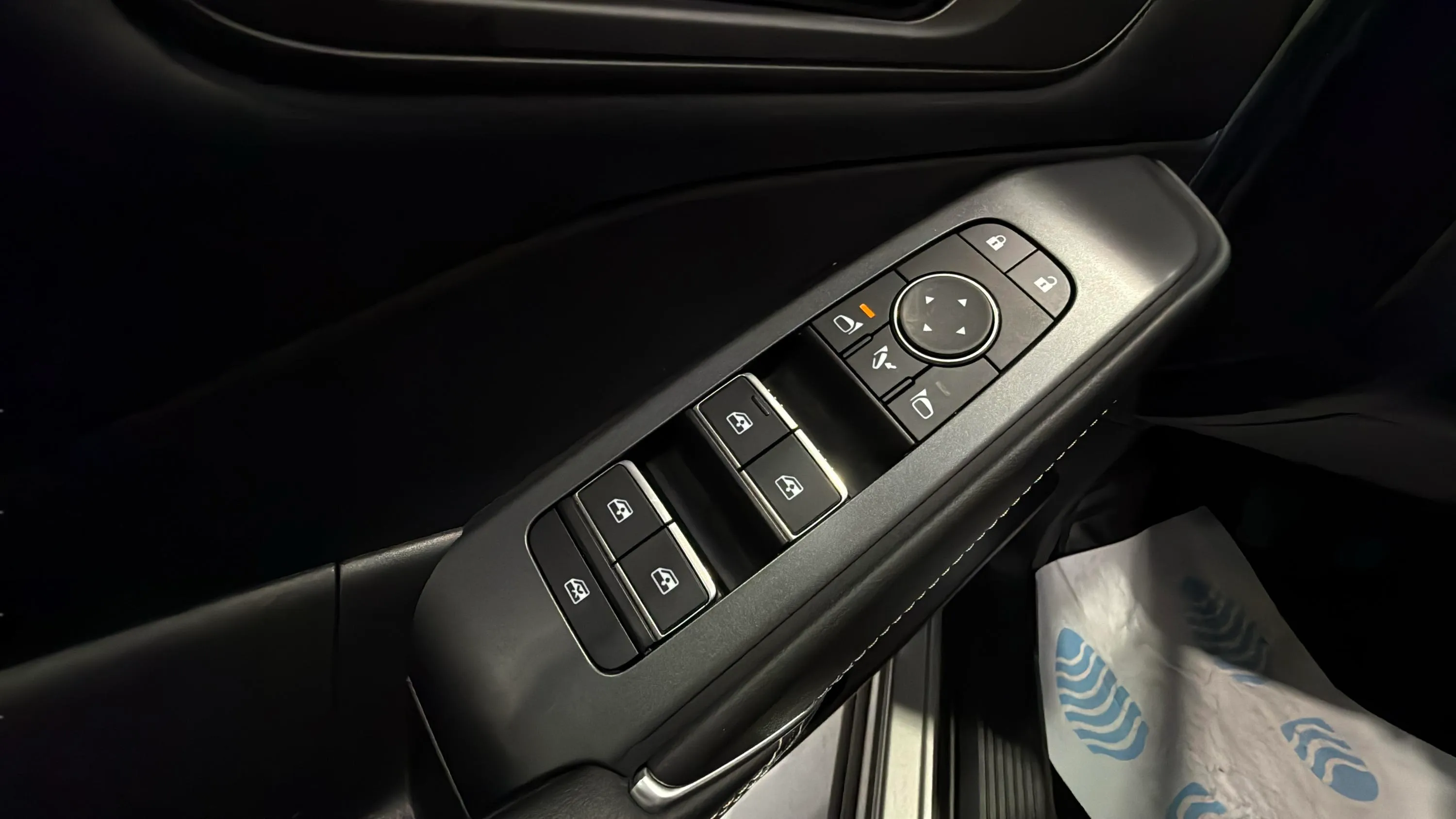 Nissan Qashqai DIG-T N-Connecta - foto 17