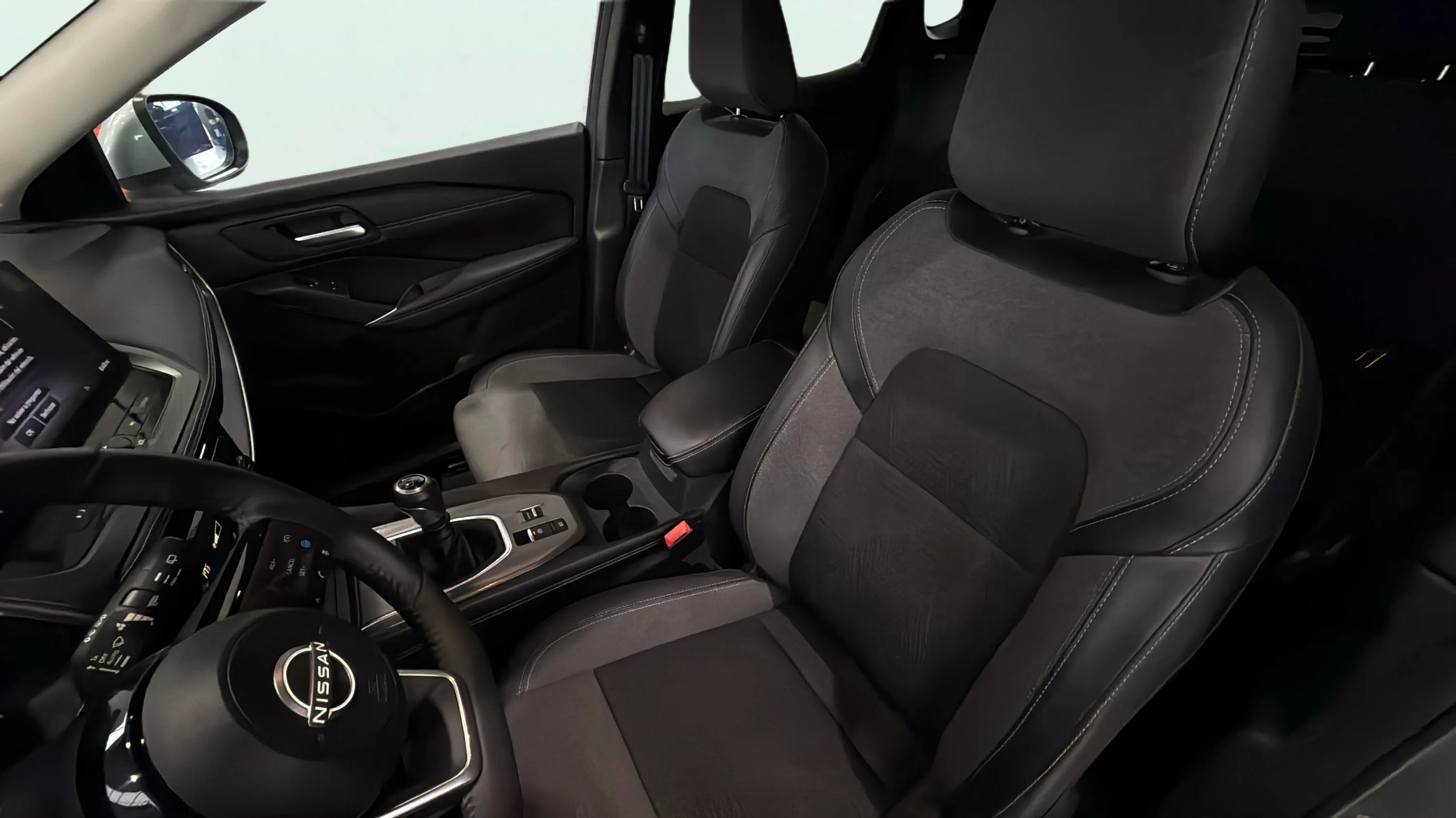 Nissan Qashqai DIG-T N-Connecta - foto 11