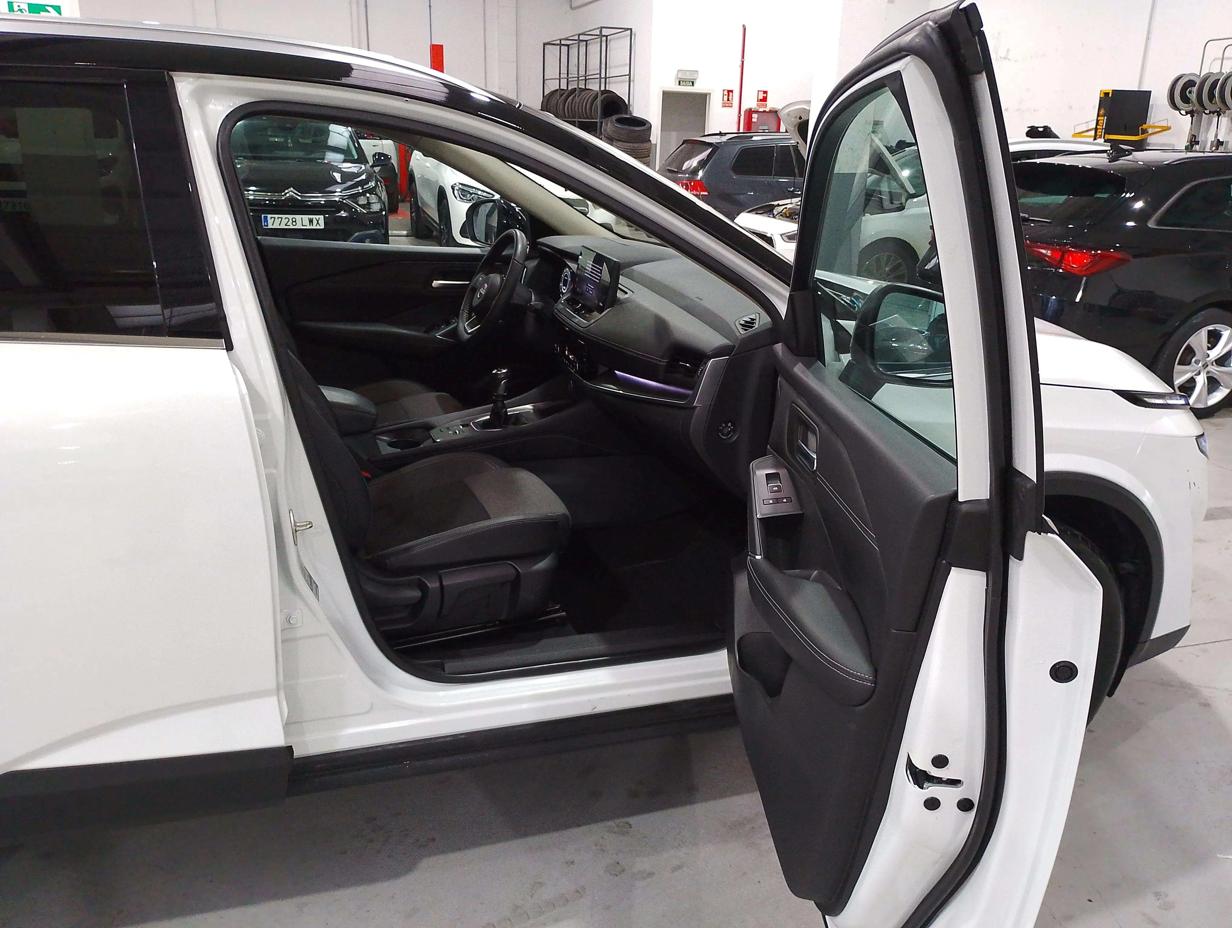 Nissan Qashqai DIG-T mHEV 4x2 Tekna - foto 13