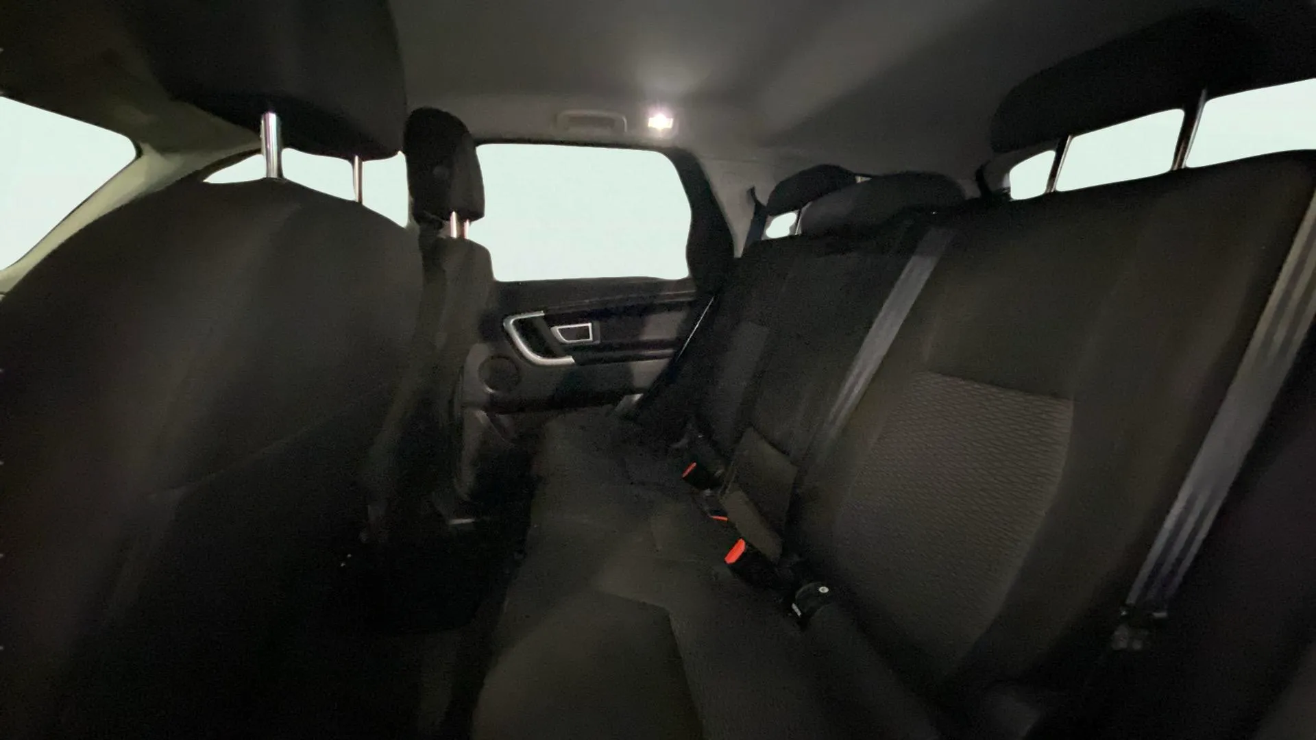 Land Rover Discovery Sport 2.0L TD4 4x4 HSE - foto 47