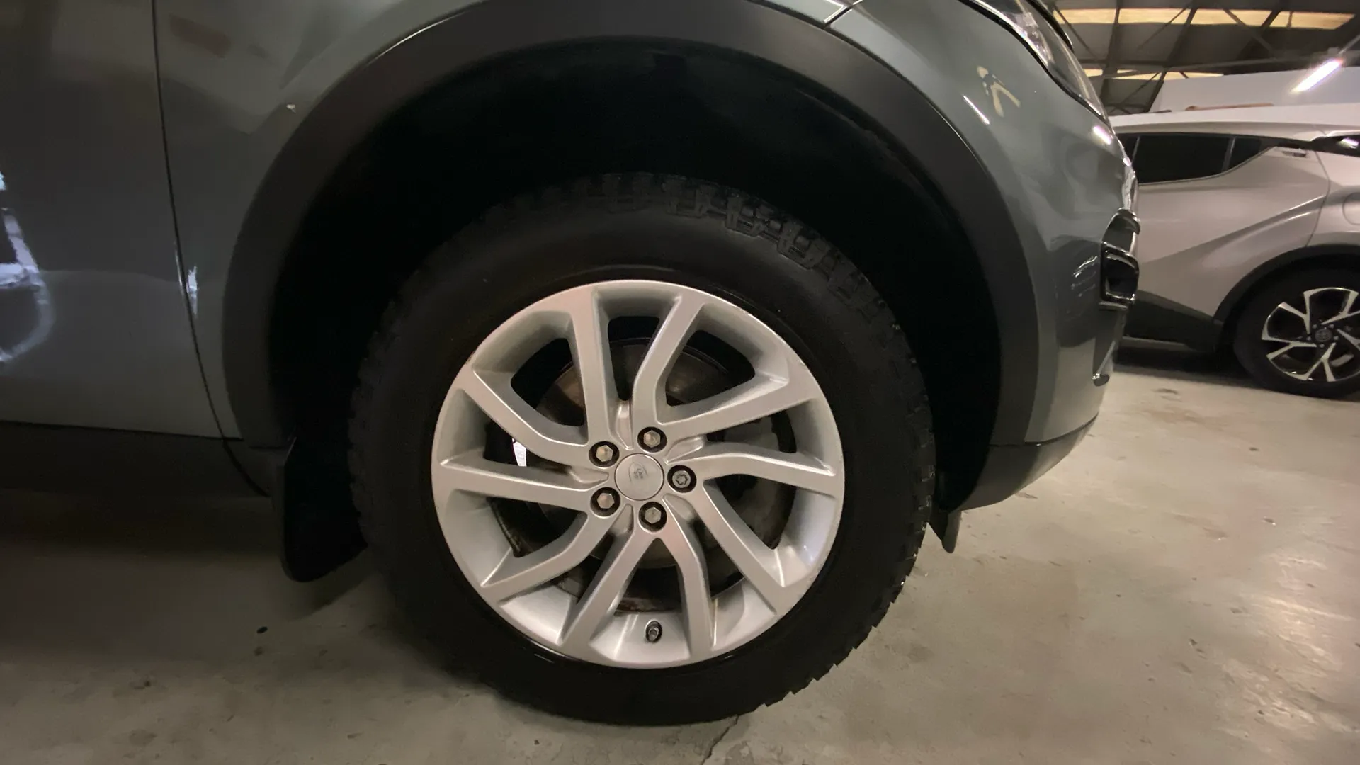 Land Rover Discovery Sport 2.0L TD4 4x4 HSE - foto 17