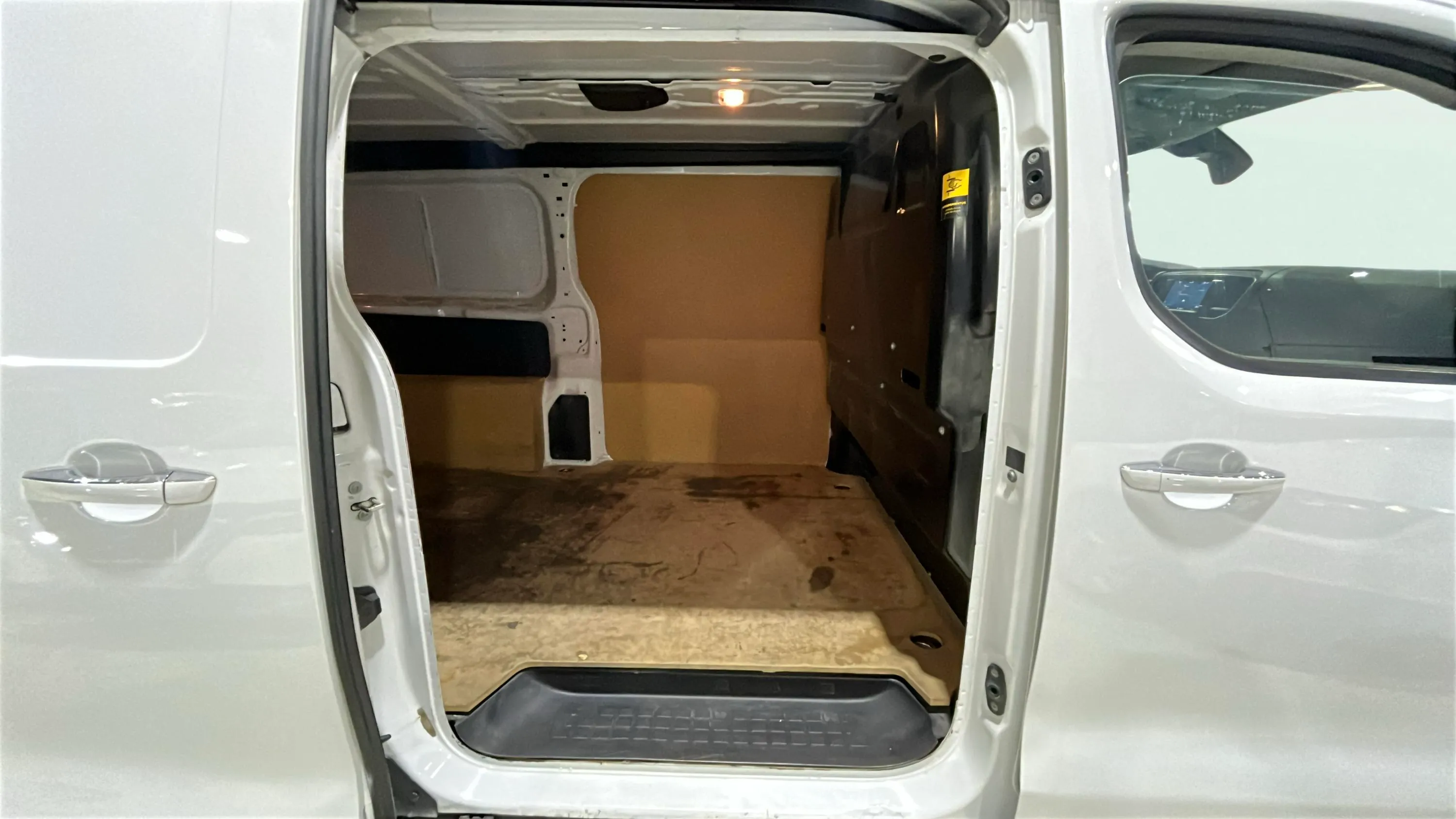 Peugeot Expert Furgón Premium 1.5 BlueHDi 100 Compact - foto 11