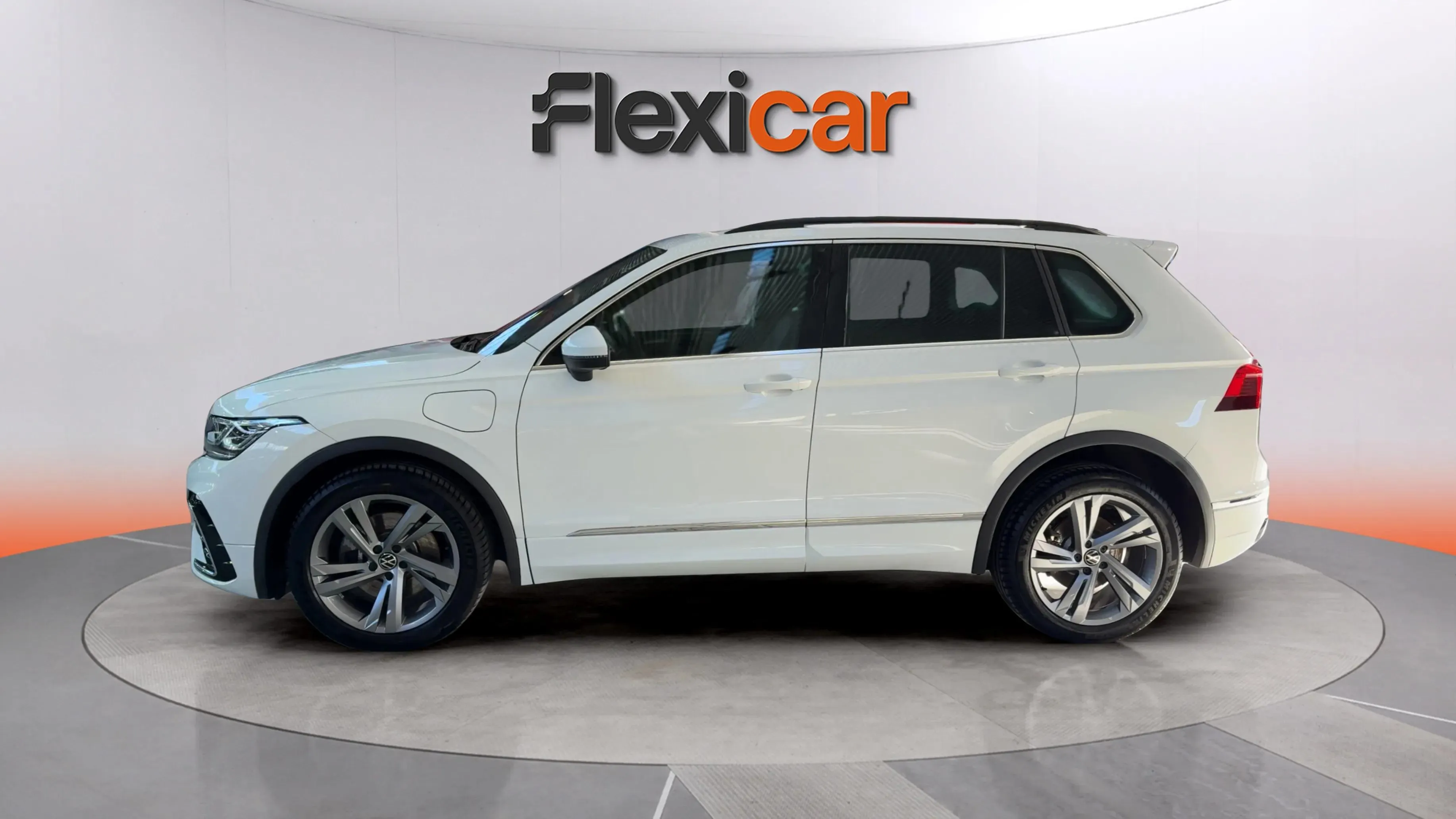Volkswagen Tiguan R-Line 1.4 TSI eHybrid DSG - foto 4