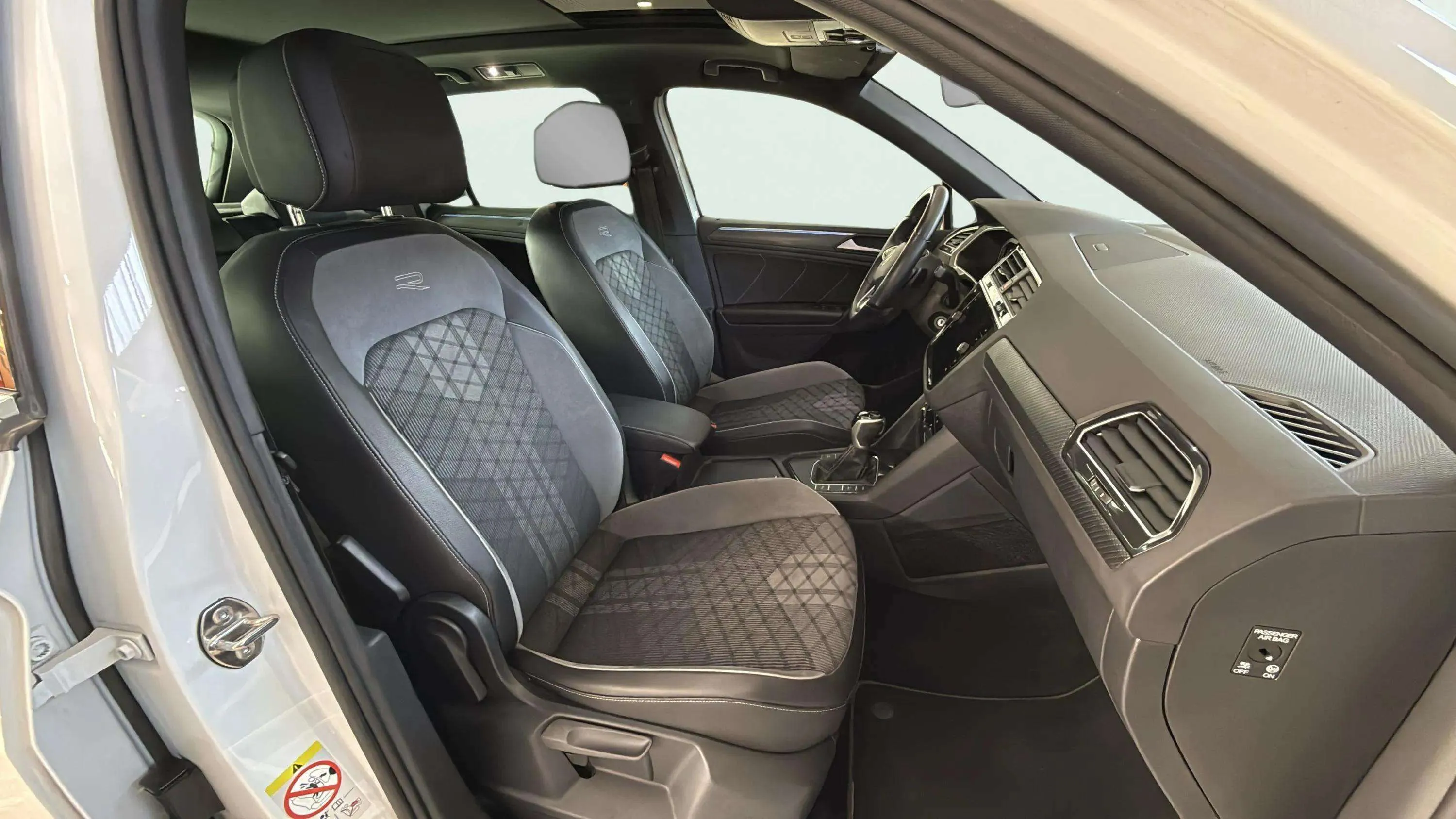 Volkswagen Tiguan R-Line 1.4 TSI eHybrid DSG - foto 18