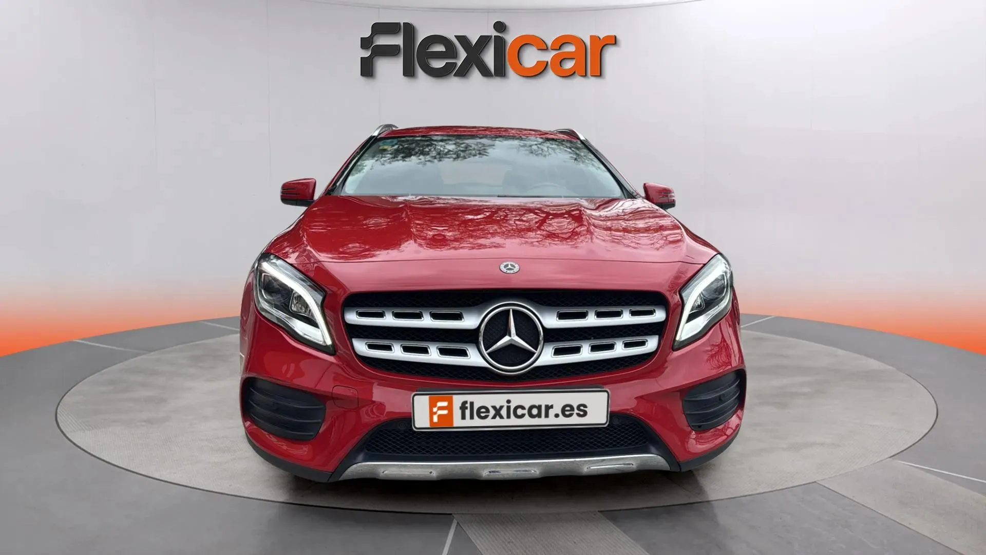 Mercedes-Benz GLA 180 - foto 2