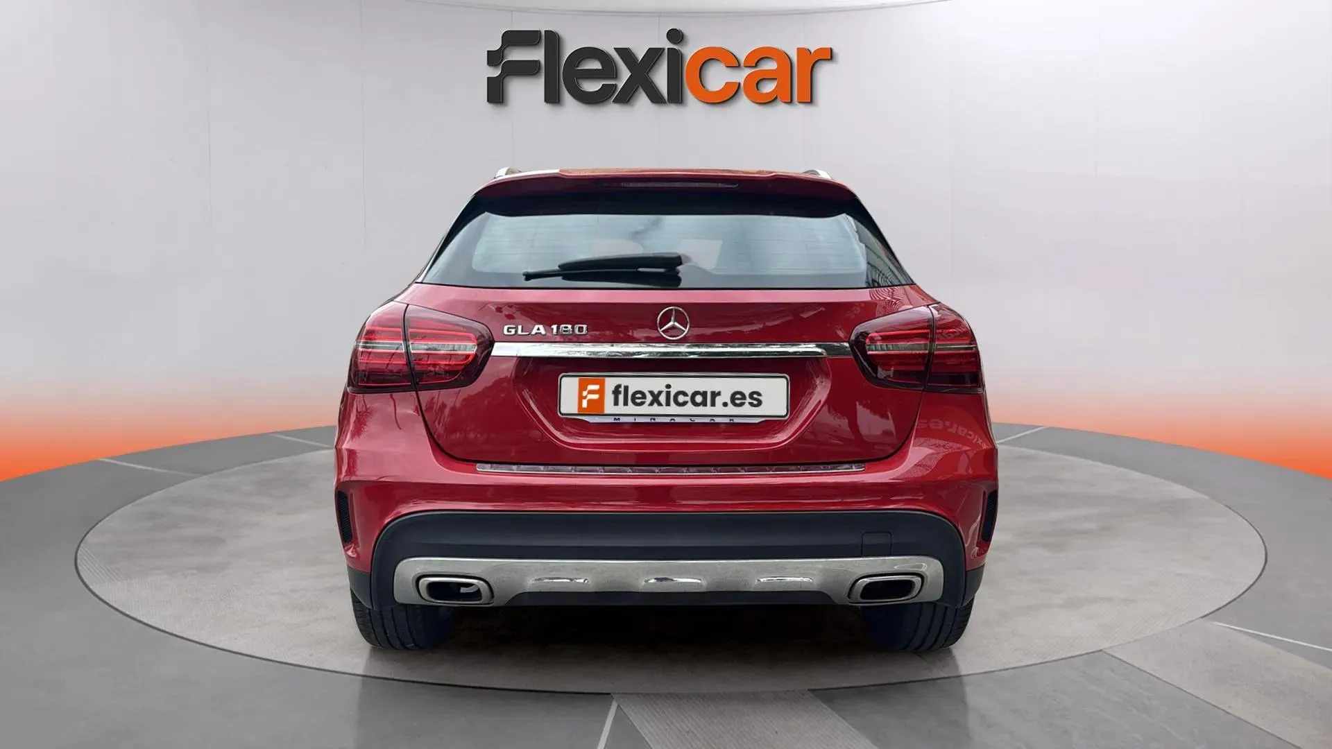 Mercedes-Benz GLA 180 - foto 6