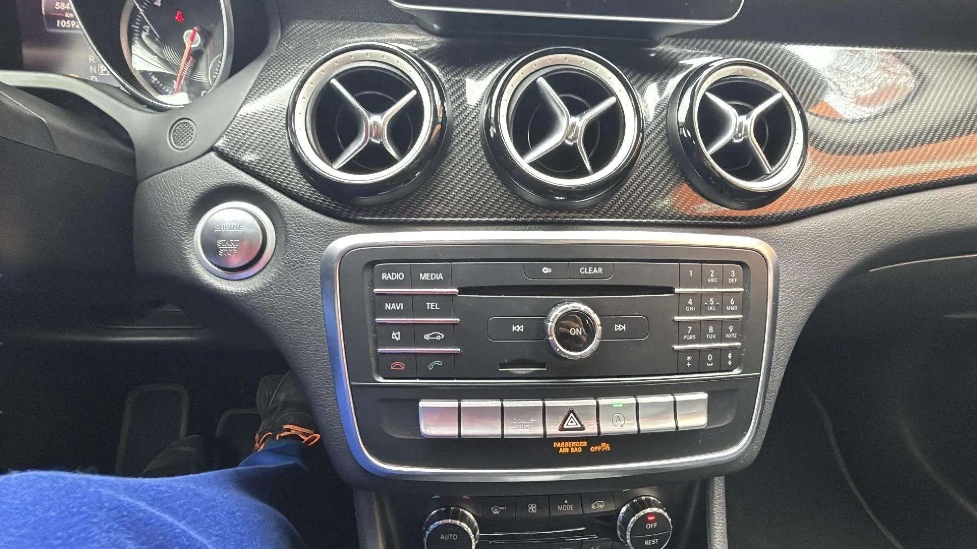 Mercedes-Benz GLA 180 - foto 11