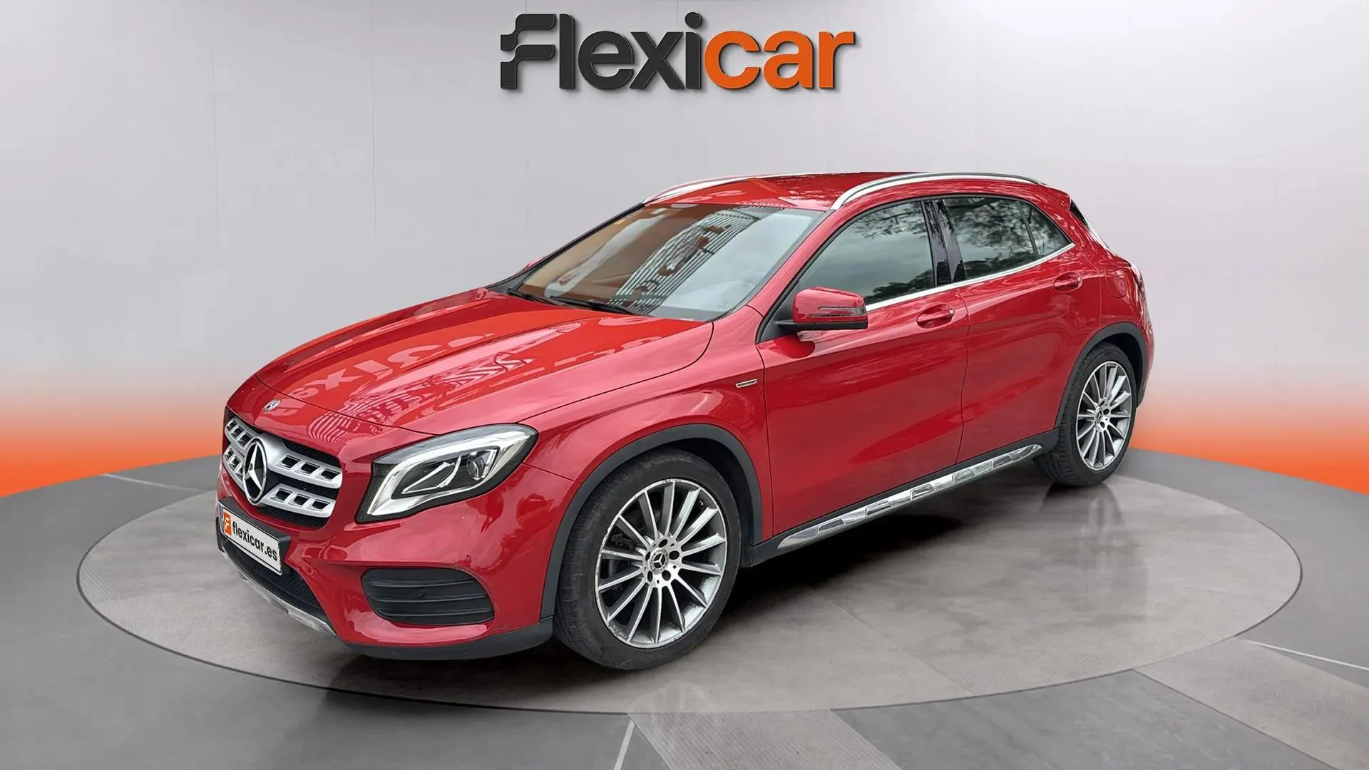 Mercedes-Benz GLA 180 - foto 3