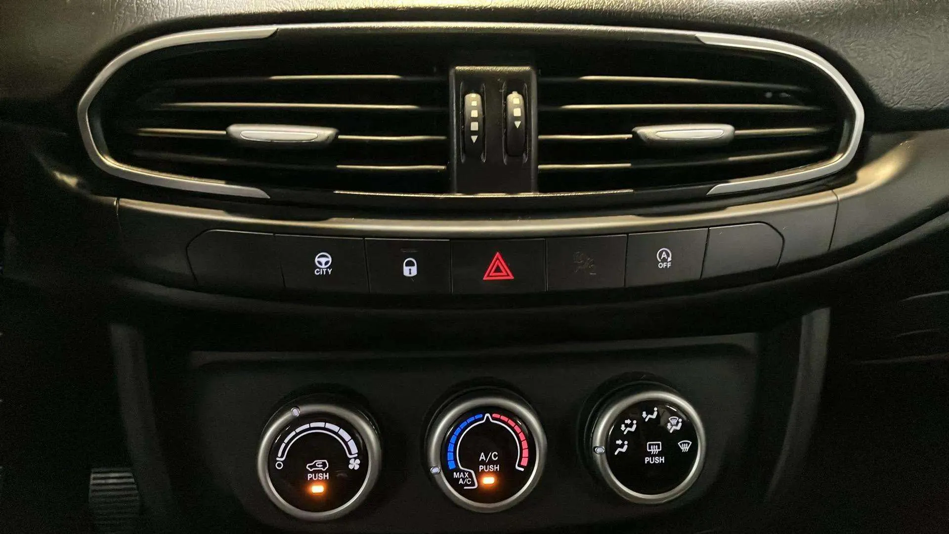 Fiat Tipo City Life 1.0 - foto 17