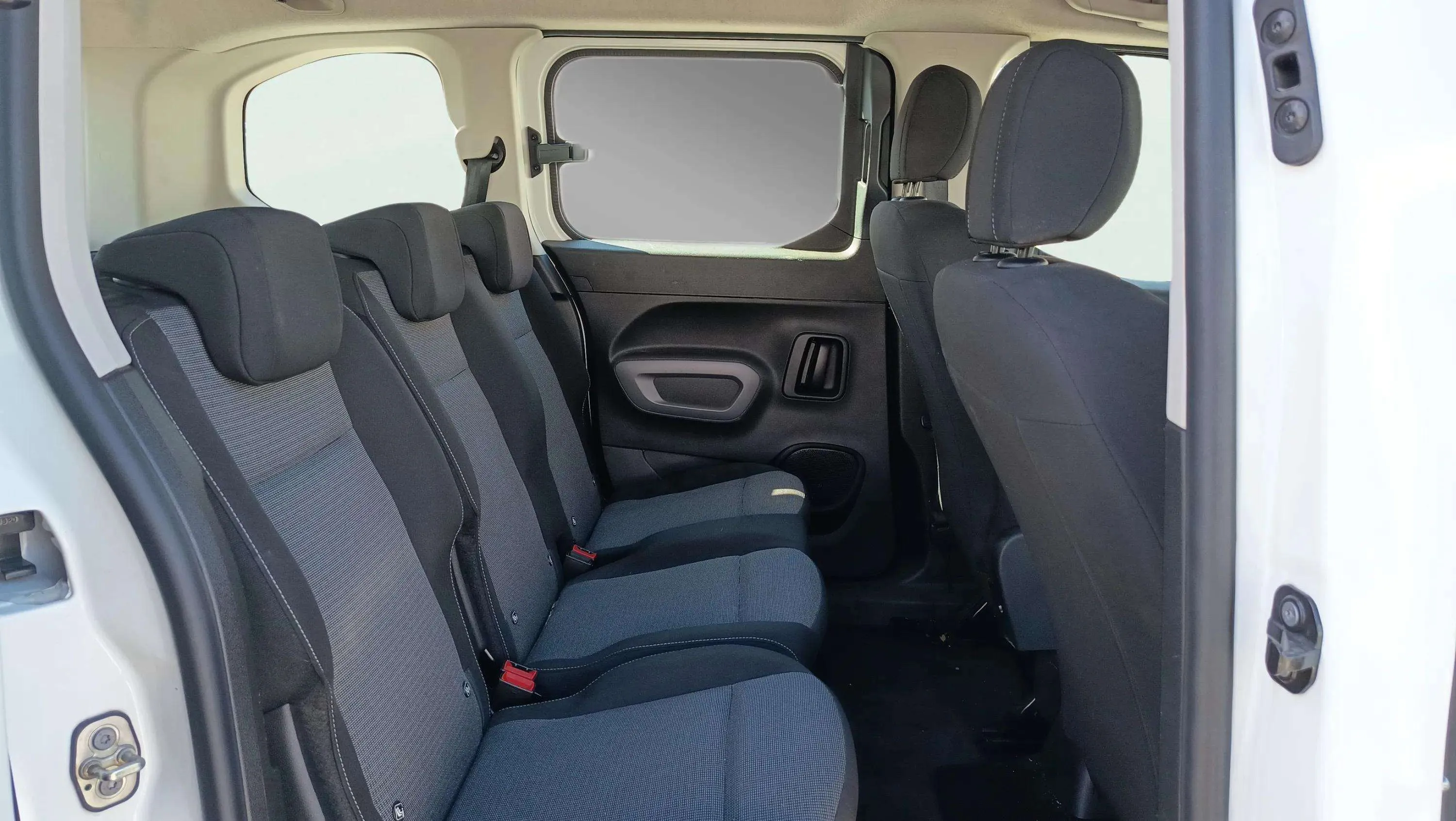 Toyota Proace City 1.5D VX L1 - foto 16