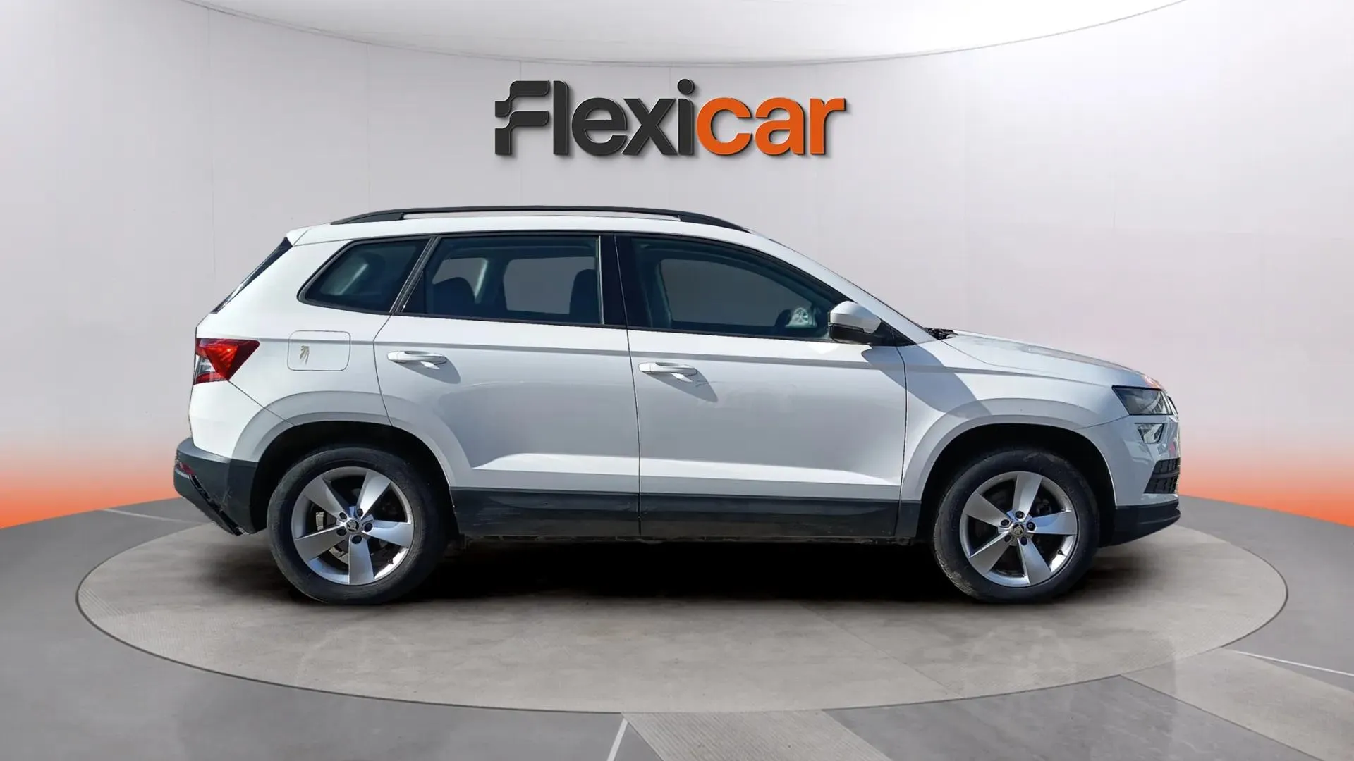 Škoda Karoq 2.0 TDI DSG 4x4 Ambition - foto 7