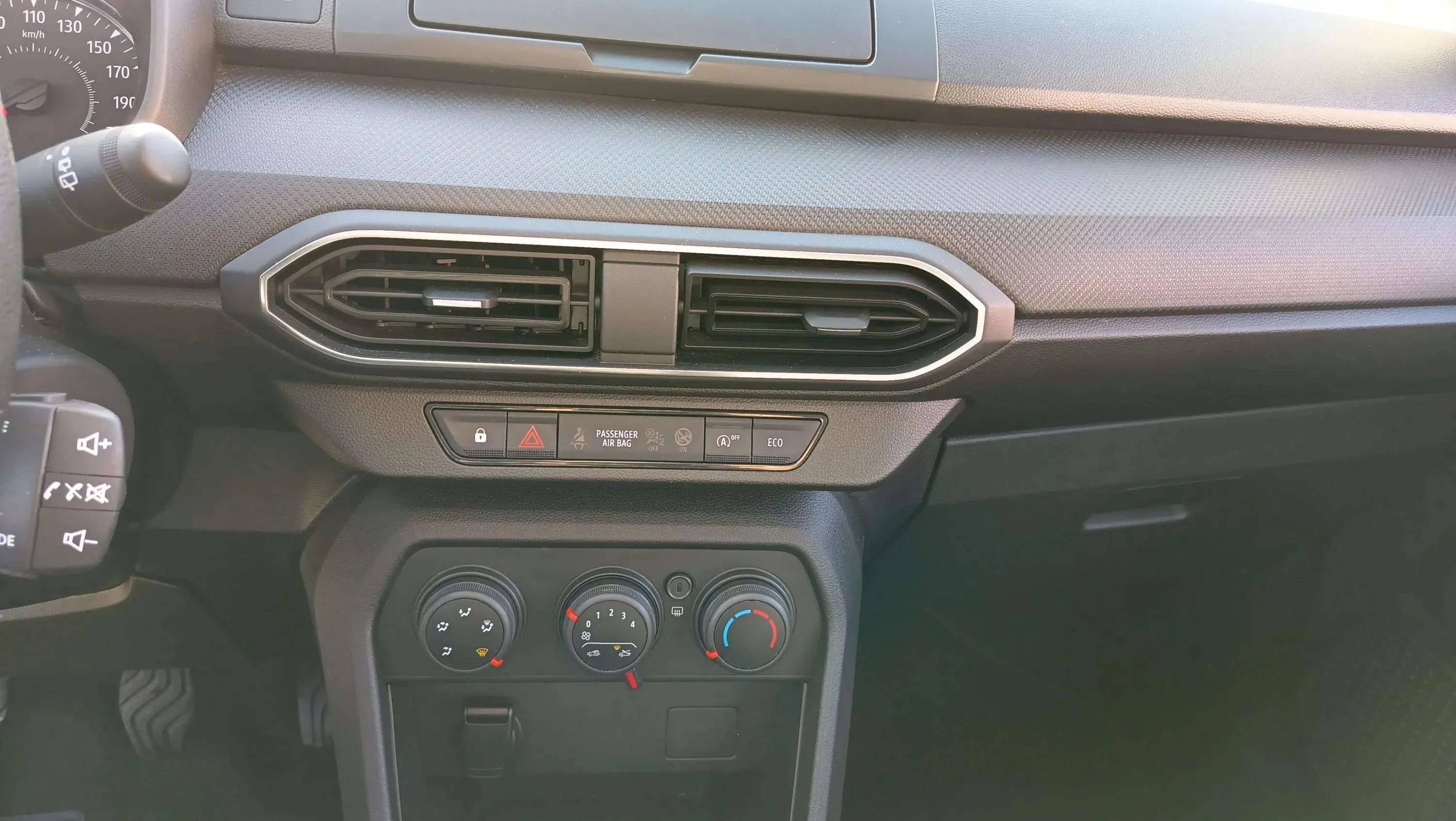 Dacia Sandero Essential TCe - foto 14
