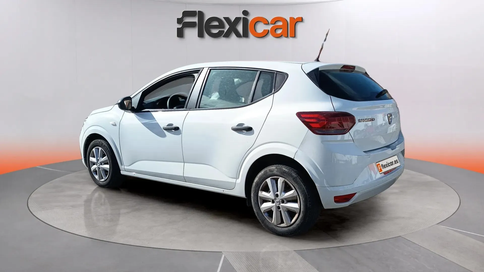 Dacia Sandero Essential TCe - foto 4