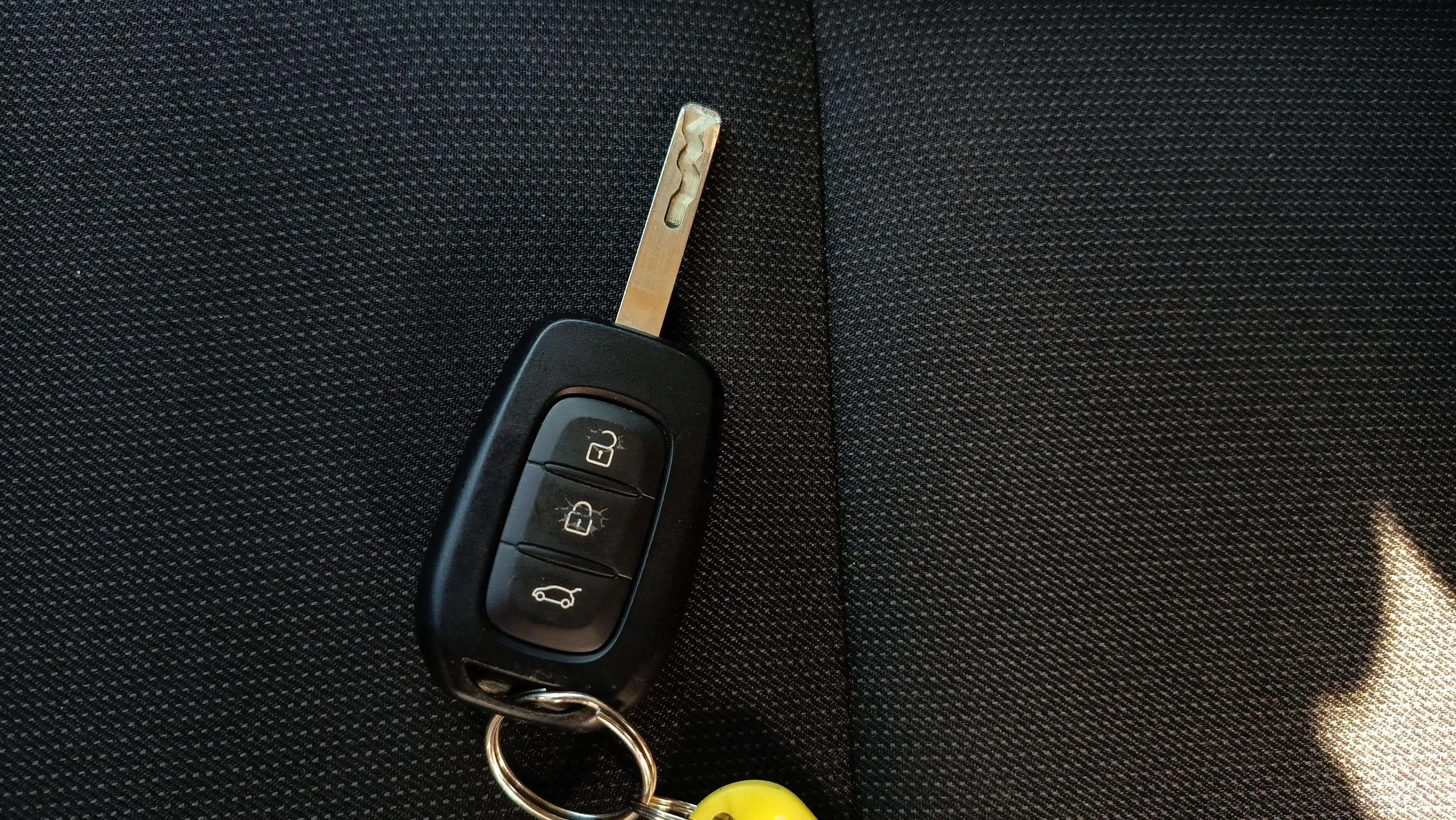 Dacia Sandero Essential TCe - foto 22