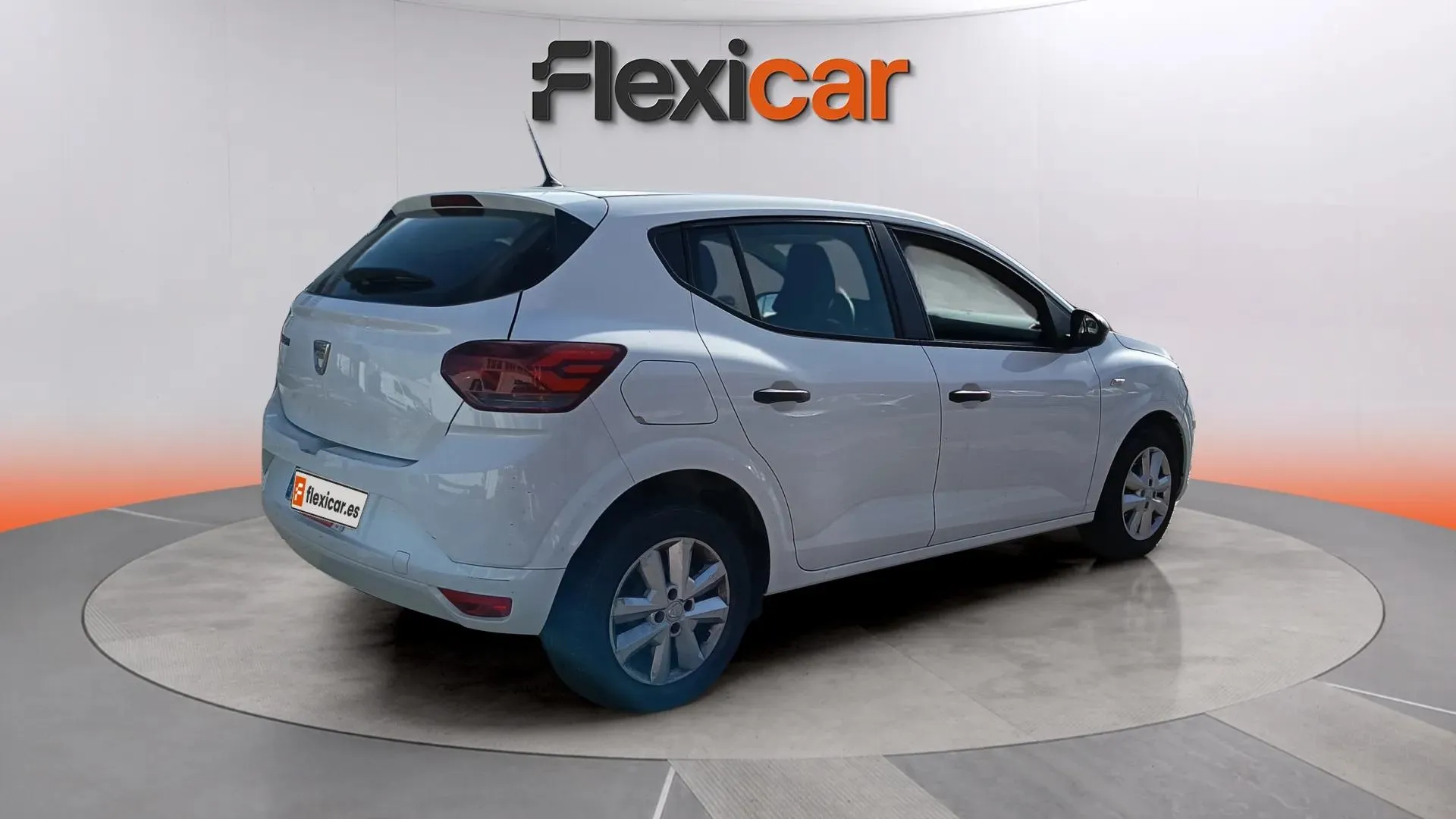 Dacia Sandero Essential TCe - foto 6