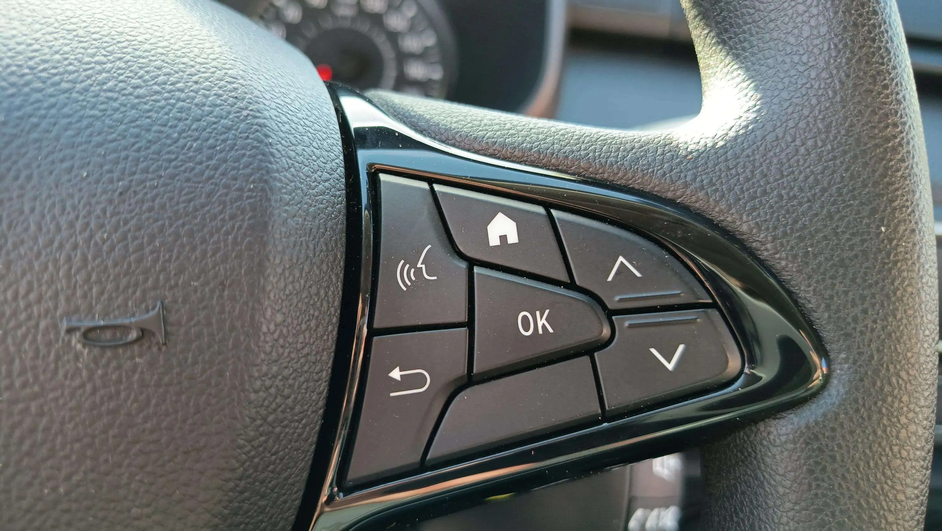 Dacia Sandero Essential TCe - foto 19