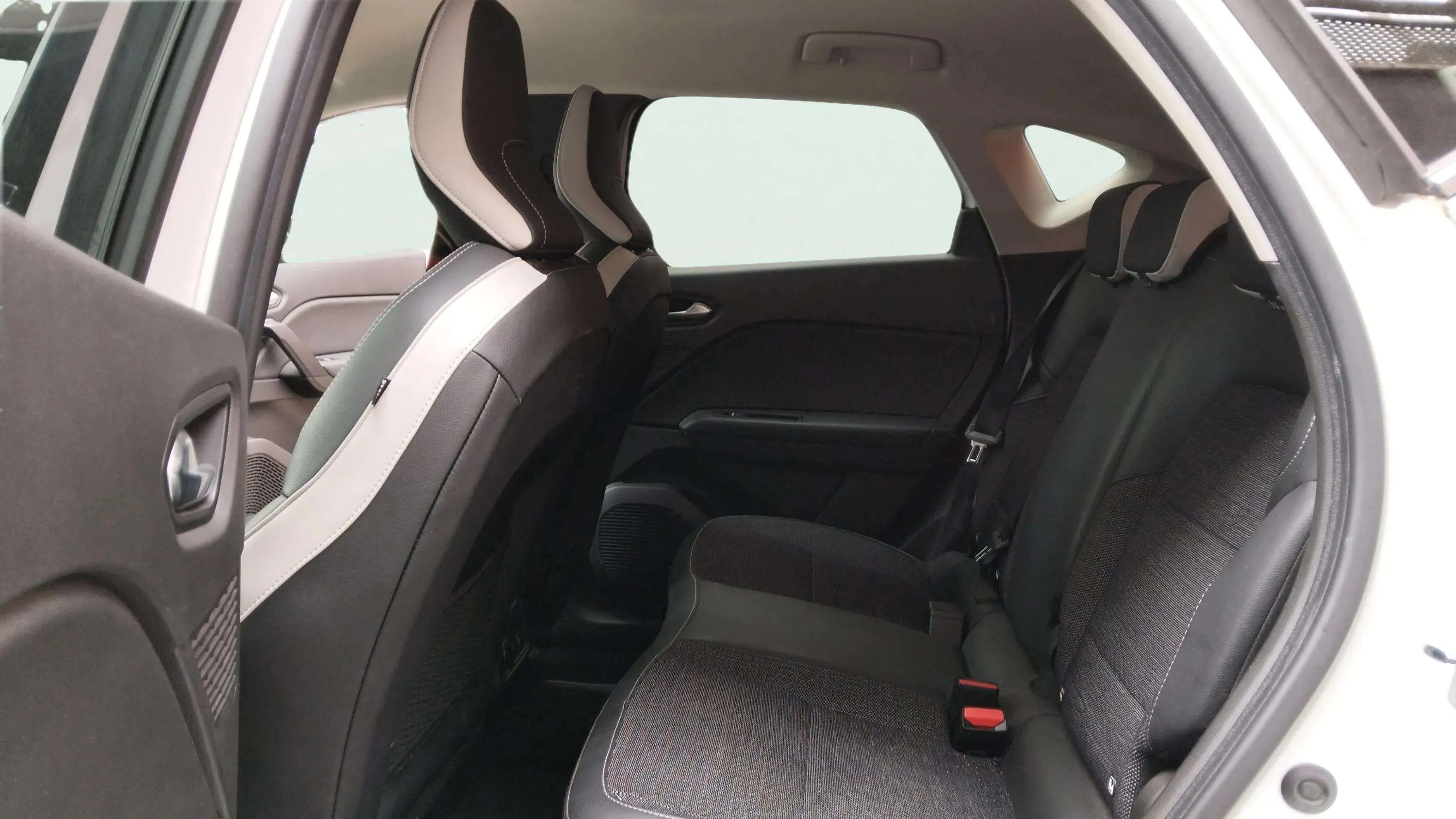 Renault Captur Intens TCe GPF - foto 8