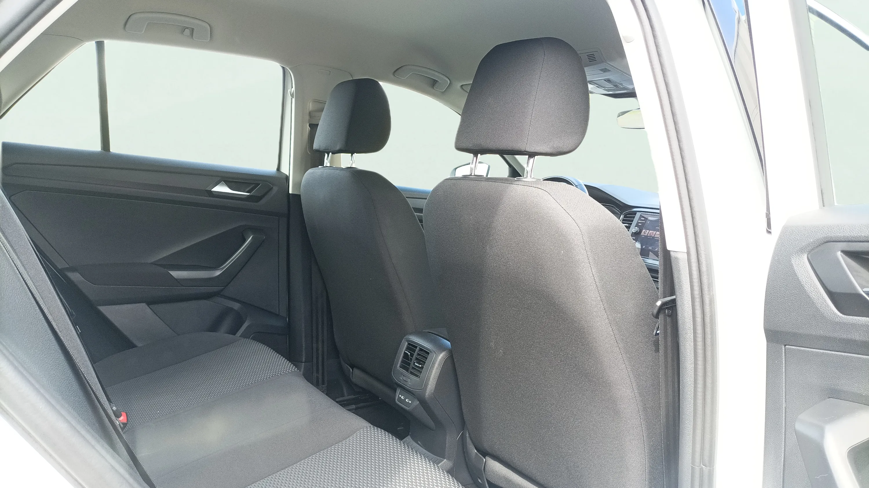 Volkswagen T-Roc Advance 1.6 TDI - foto 23