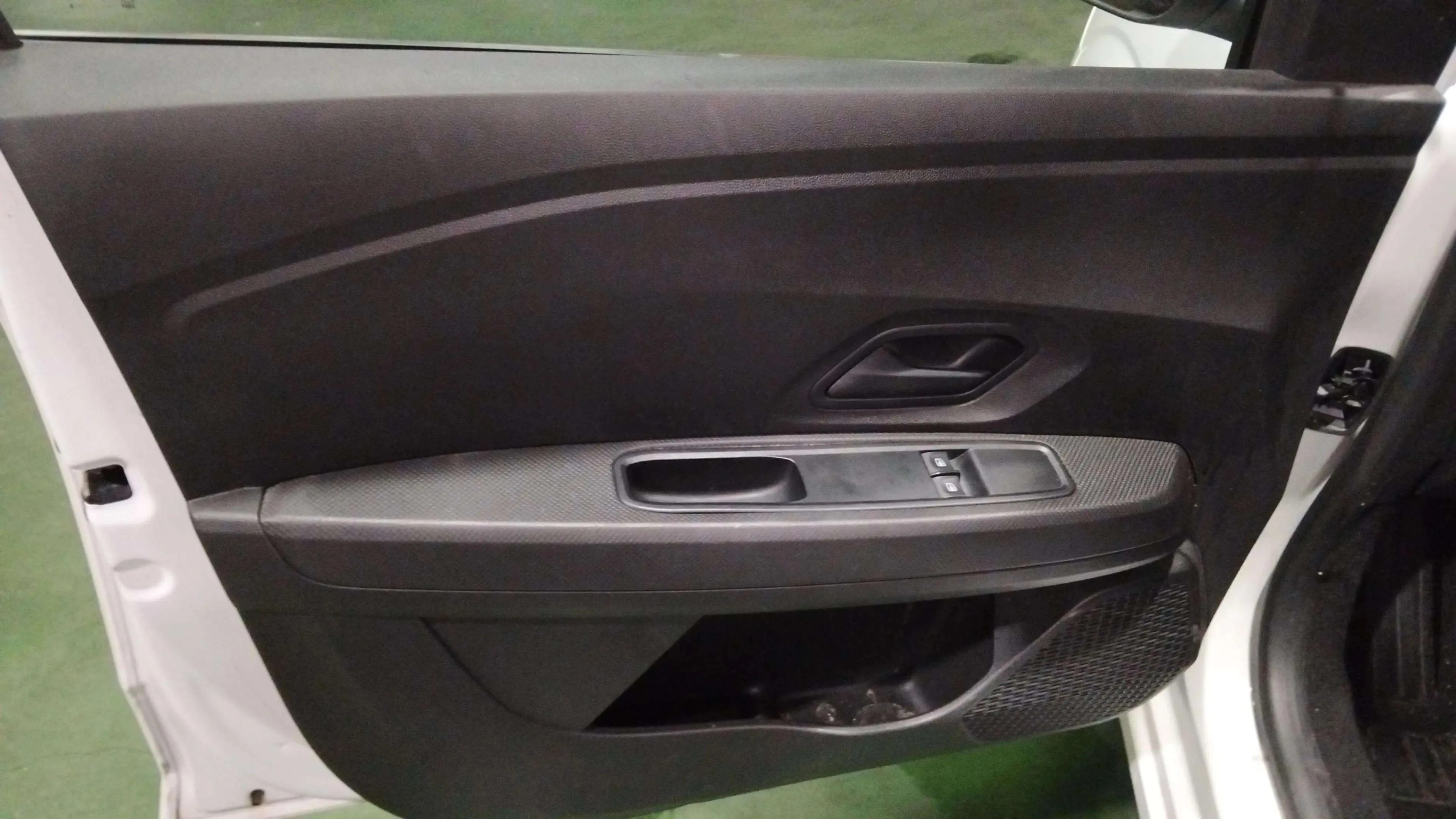 Dacia Sandero Access SCe - foto 17