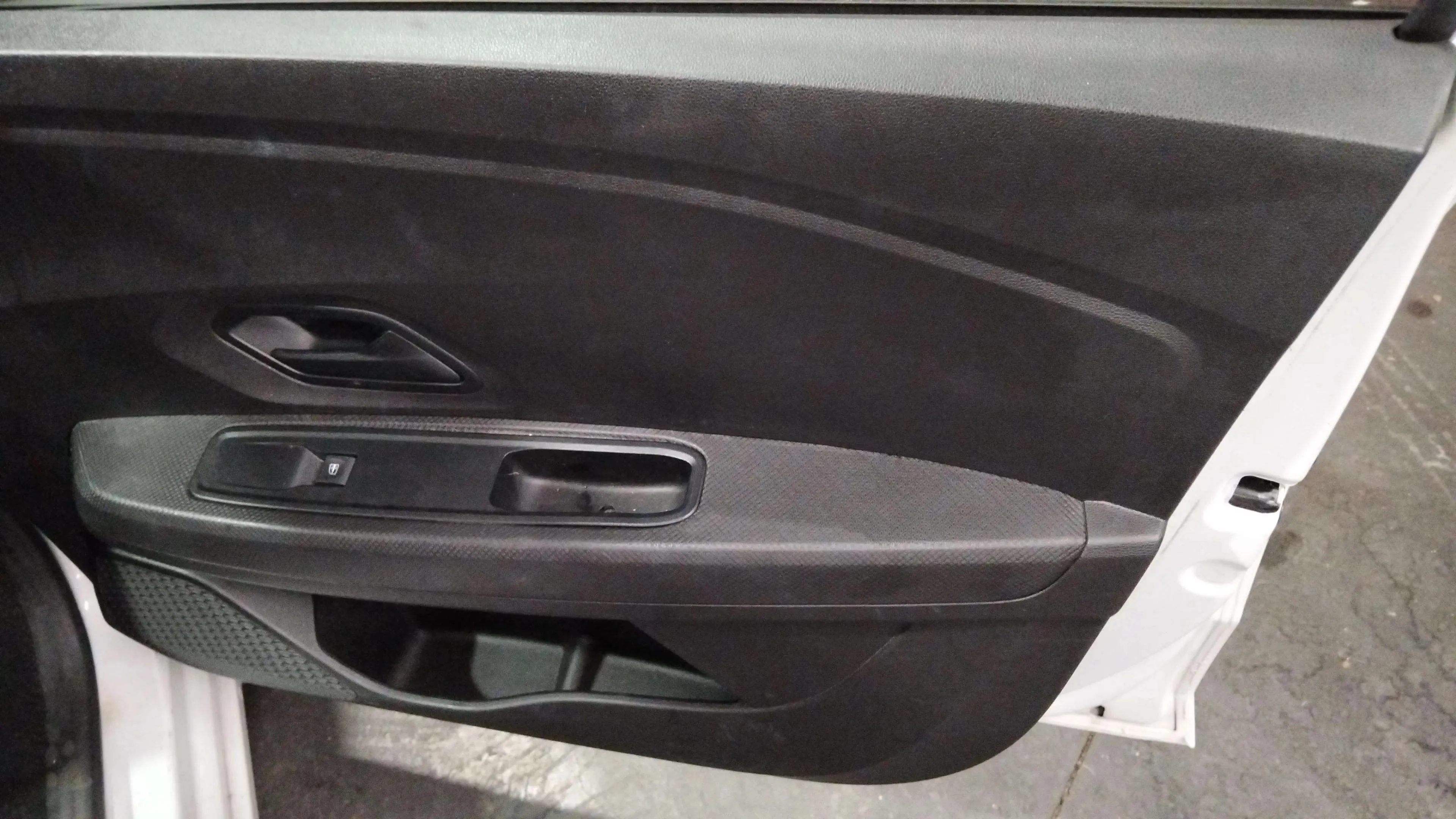 Dacia Sandero Access SCe - foto 18