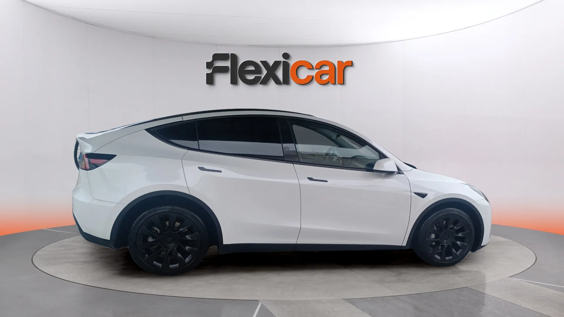 Tesla Model Y Gran Autonomía 4WD - foto 7
