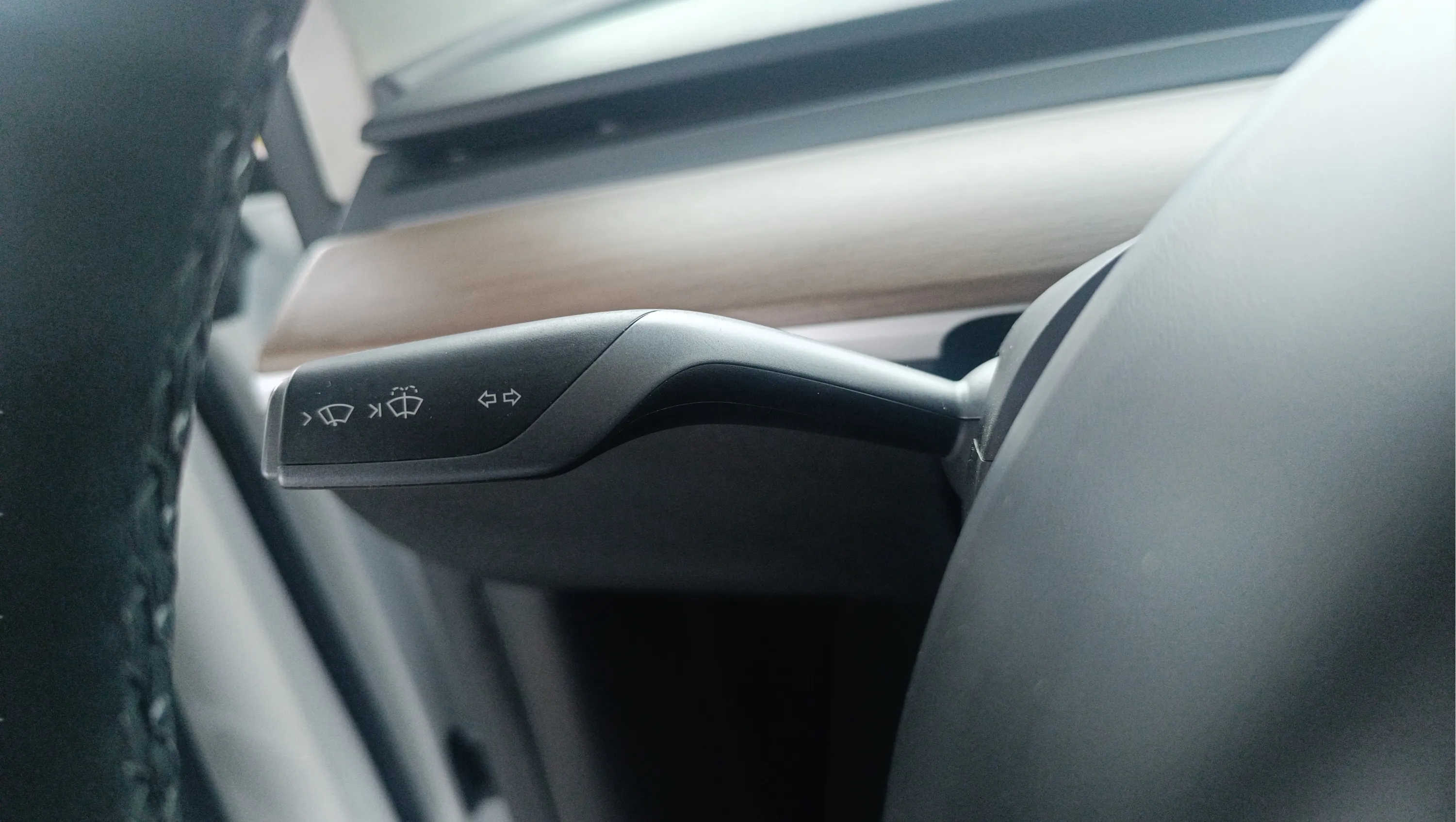 Tesla Model Y Gran Autonomía 4WD - foto 10