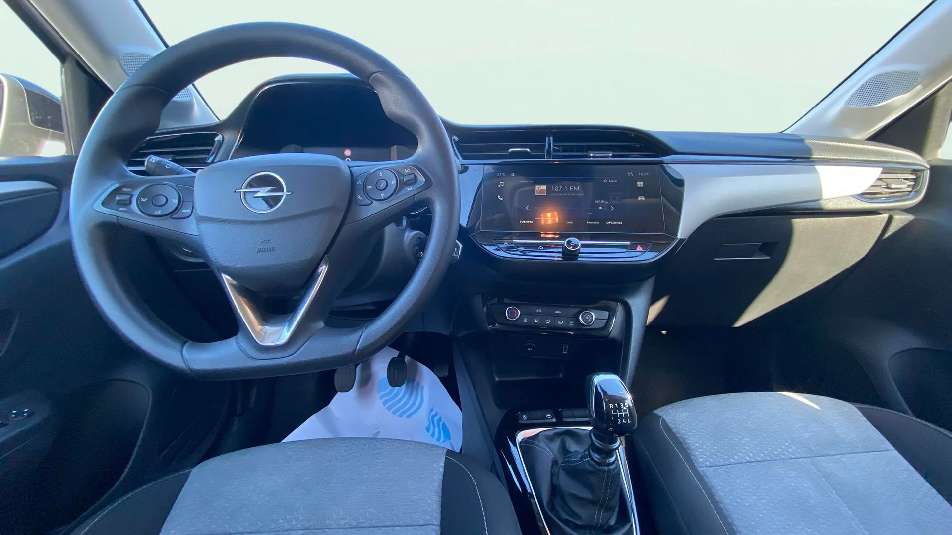 Opel Corsa 1.2T XHL Edition - foto 9