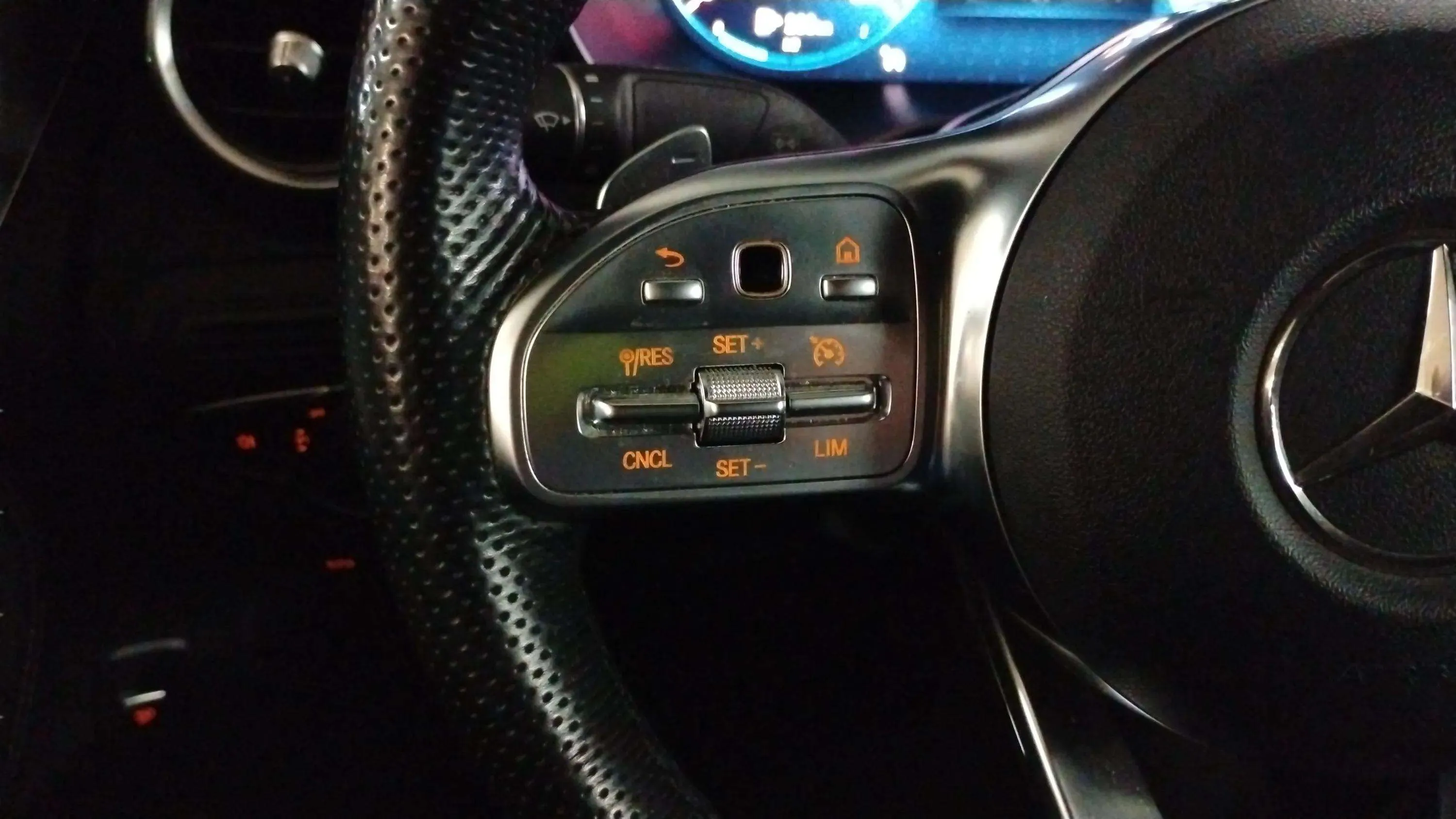 Mercedes-Benz GLC 220 d 4MATIC - foto 9