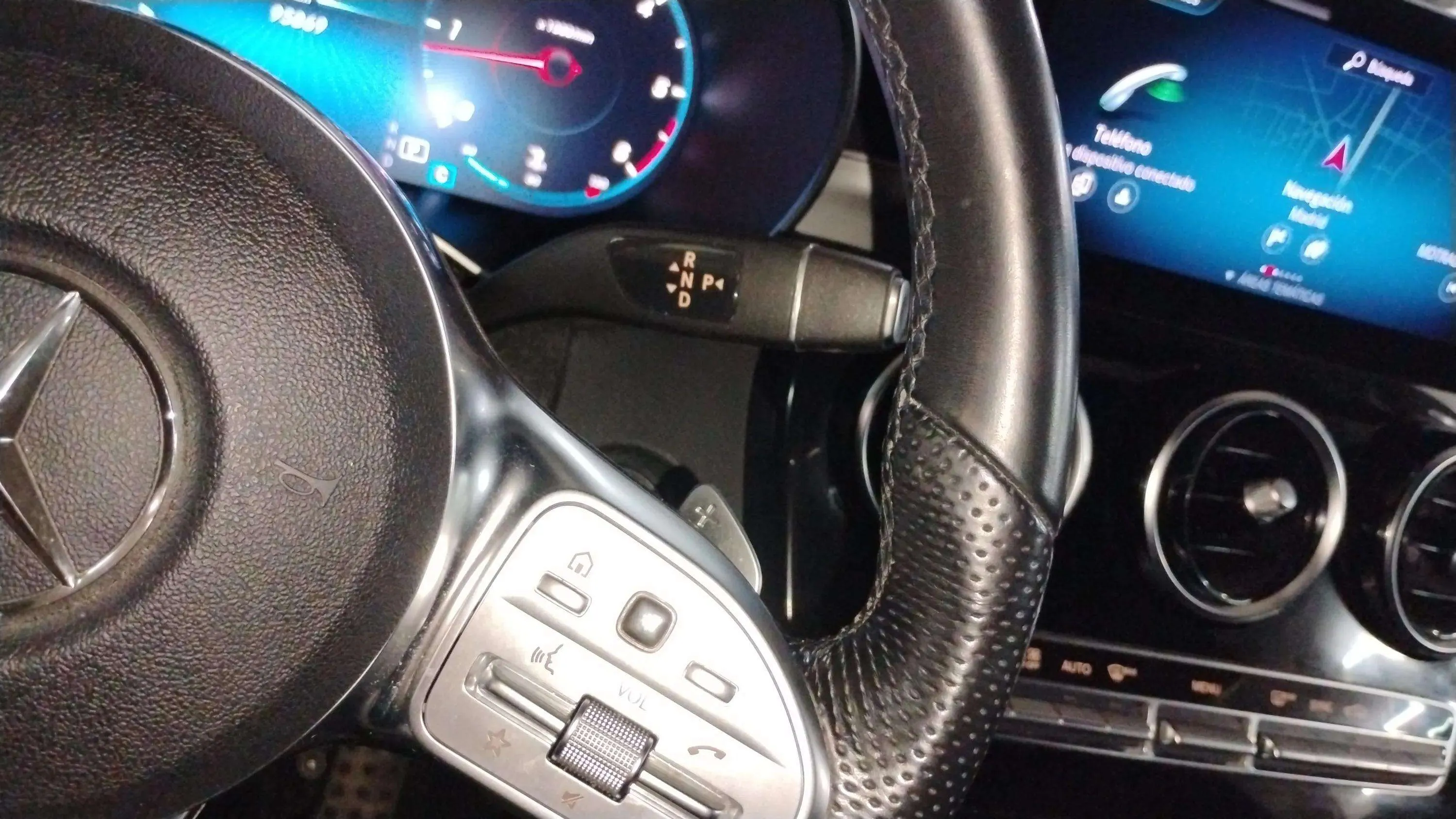 Mercedes-Benz GLC 220 d 4MATIC - foto 12