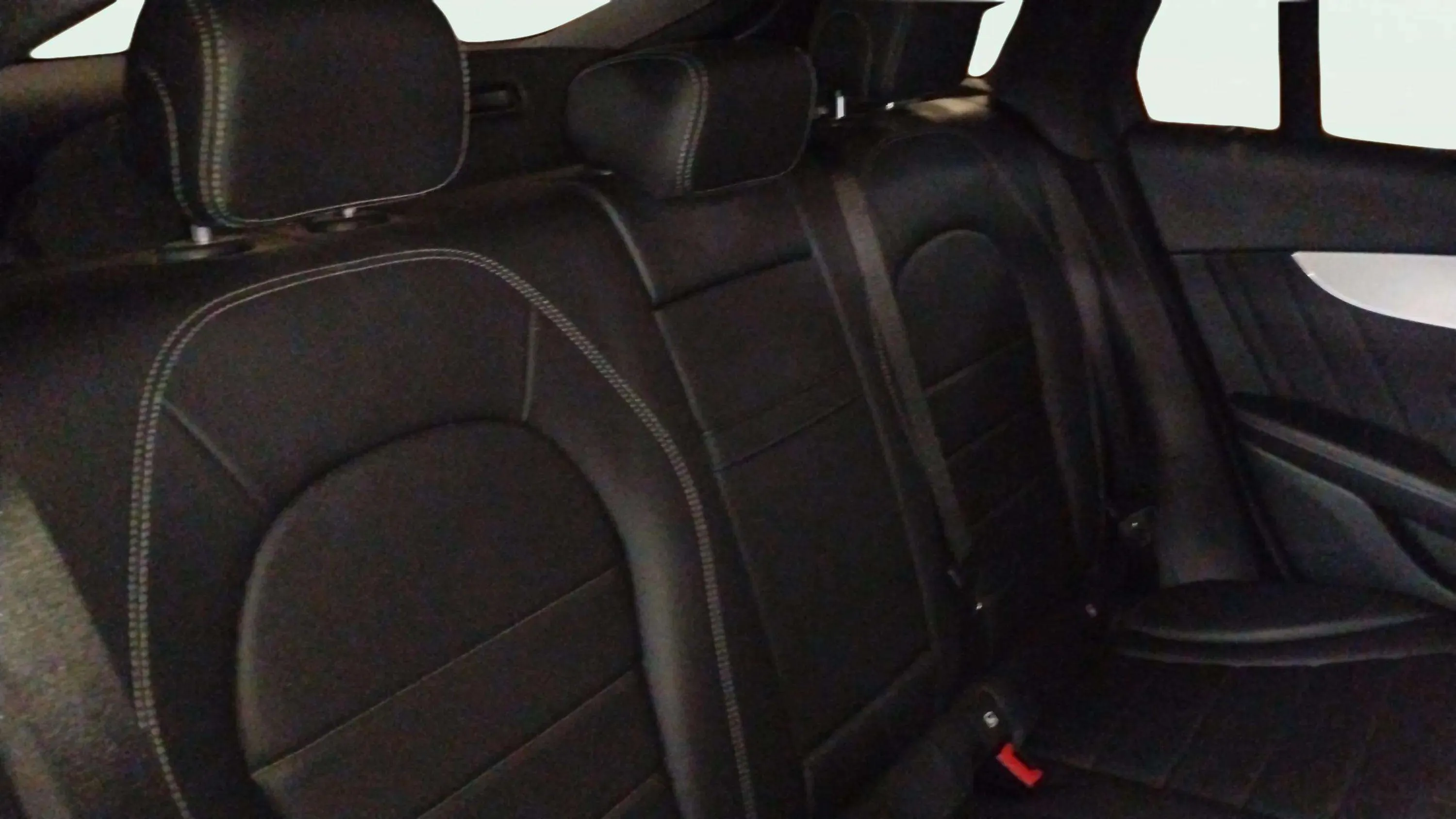 Mercedes-Benz GLC 220 d 4MATIC - foto 21