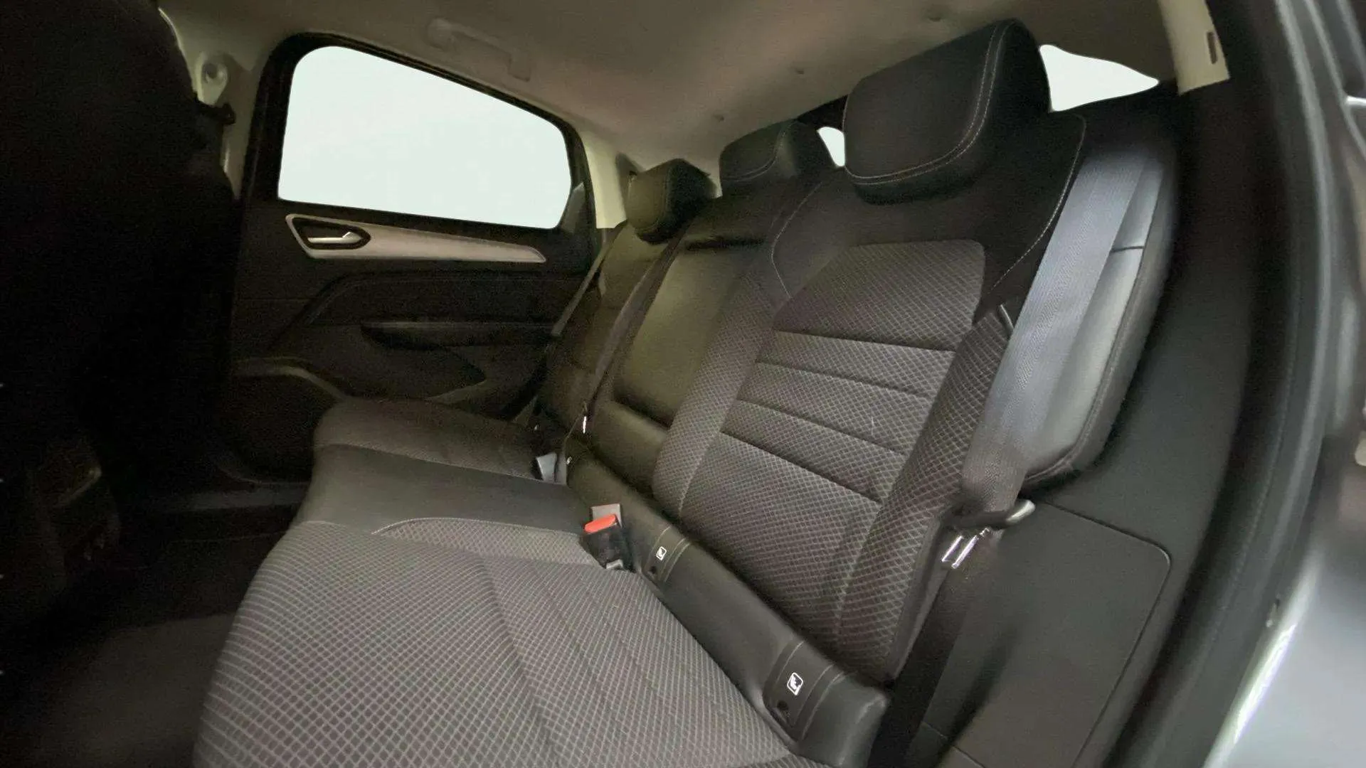 Renault Arkana Techno TCe EDC mild hybrid - foto 15