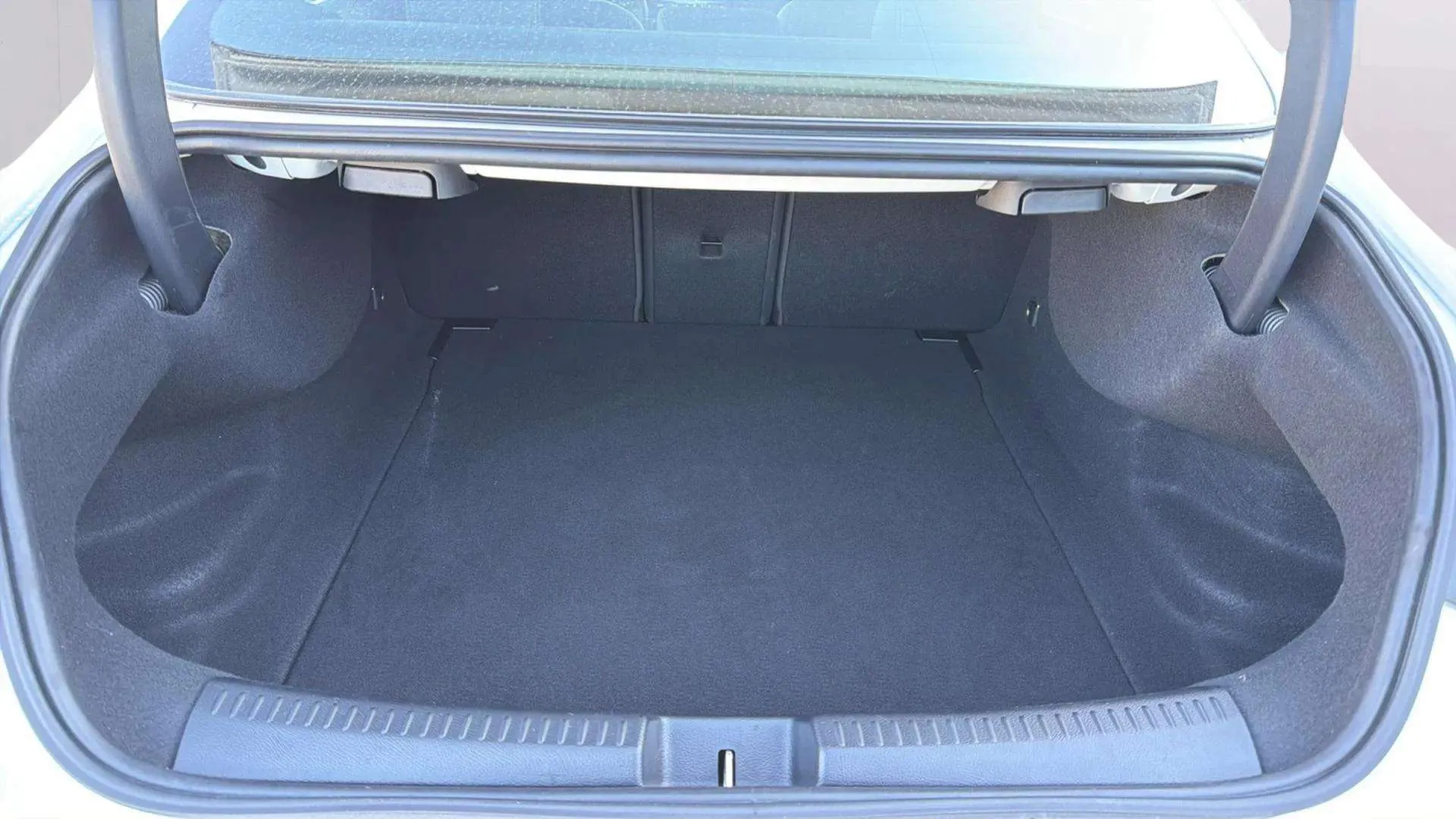 Mercedes-Benz CLA 180 - foto 13