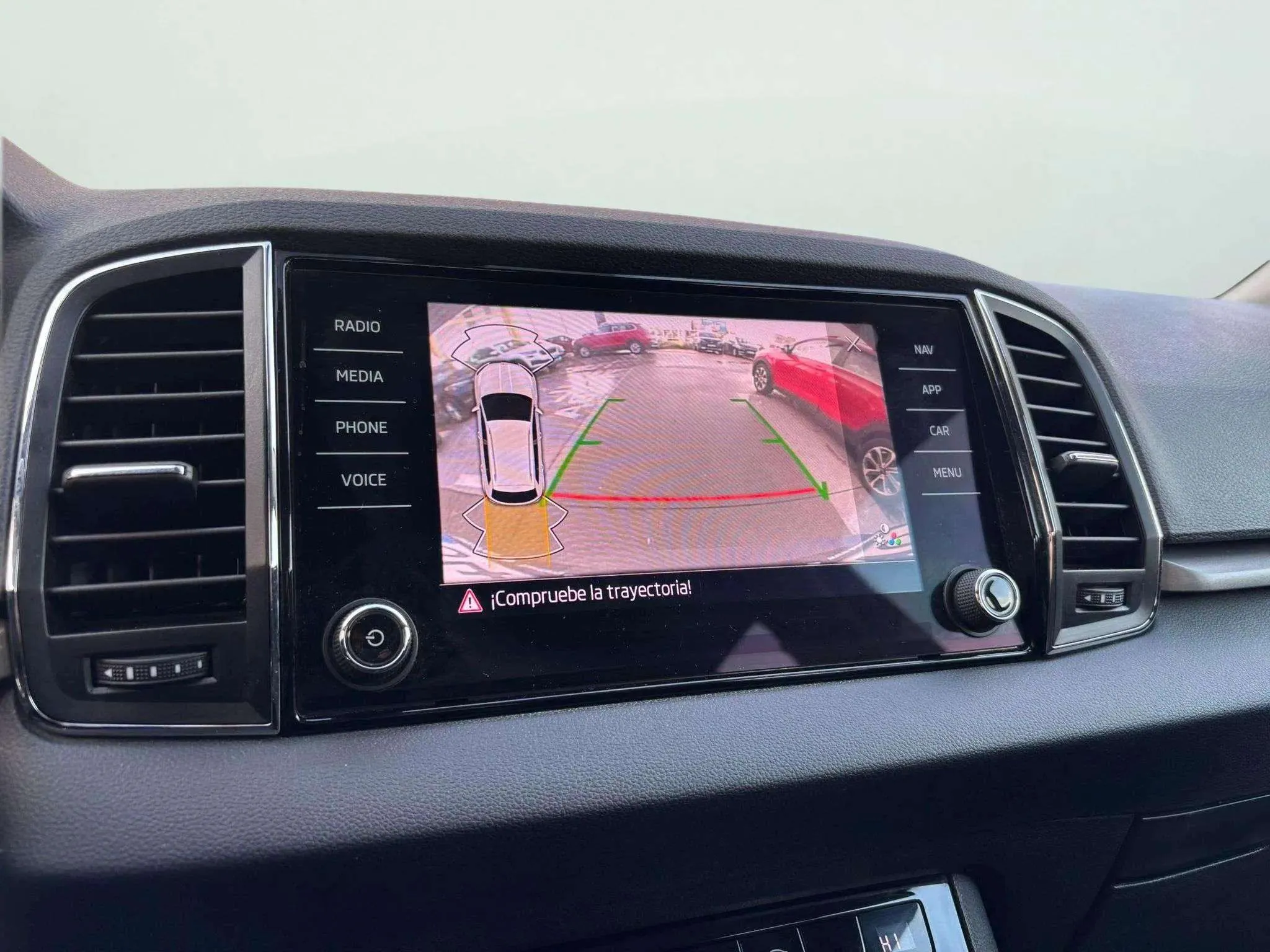 Škoda Karoq 2.0 TDI DSG 4x4 Ambition - foto 21