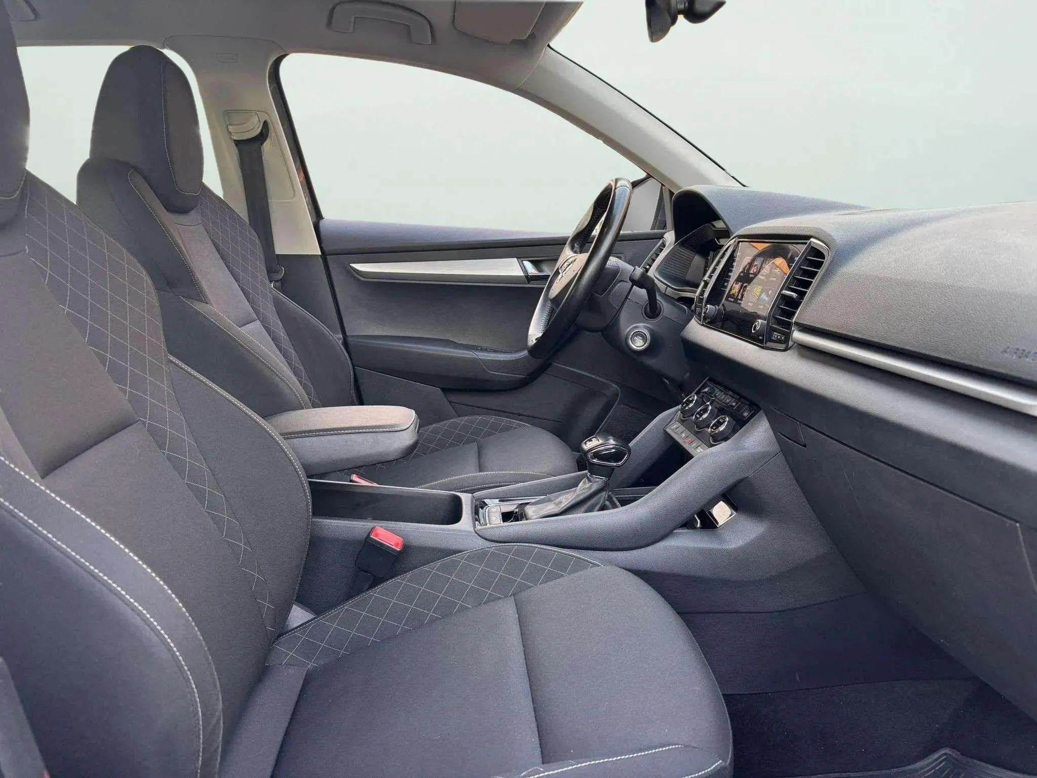 Škoda Karoq 2.0 TDI DSG 4x4 Ambition - foto 14