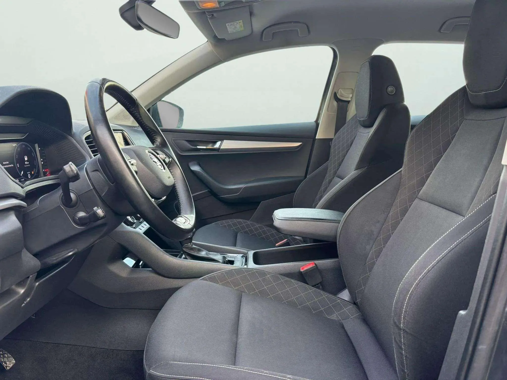 Škoda Karoq 2.0 TDI DSG 4x4 Ambition - foto 12