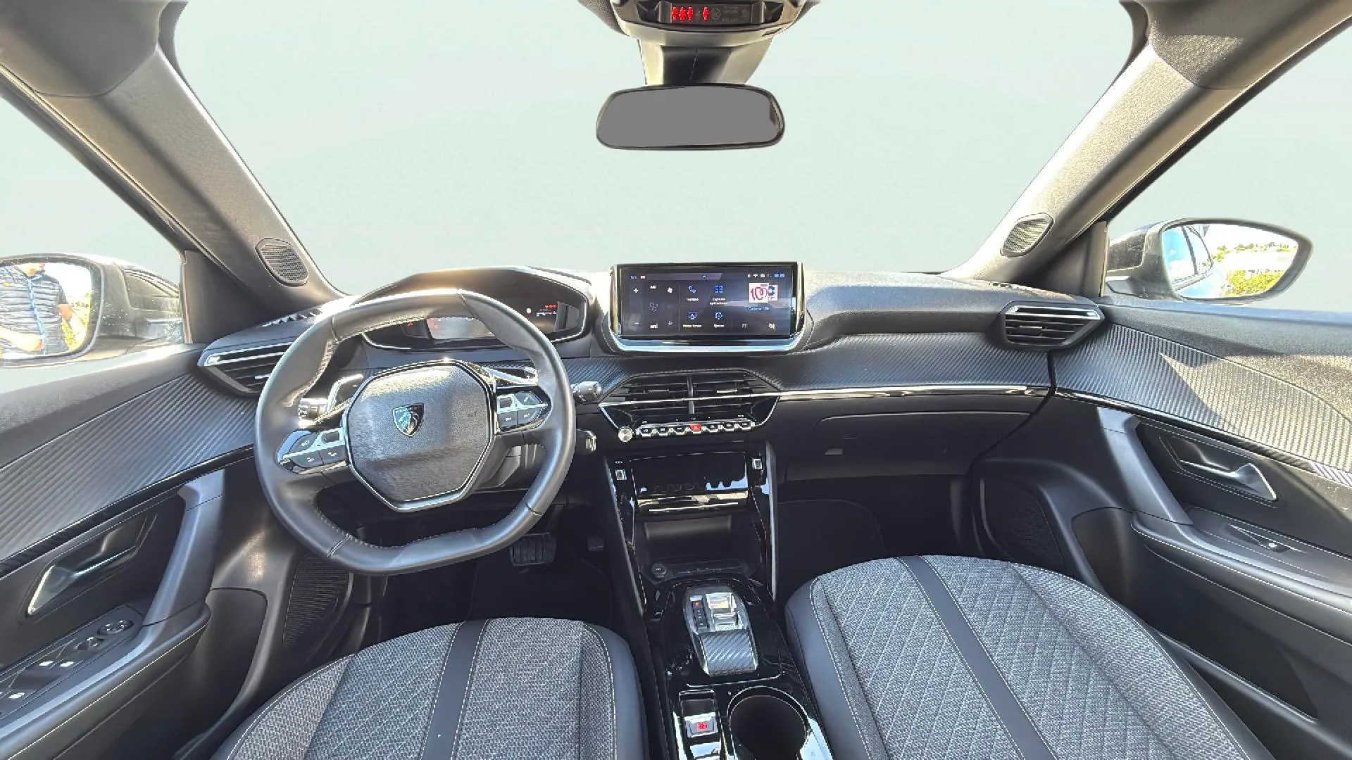 Peugeot 2008 Allure PureTech 130 EAT8 - foto 10