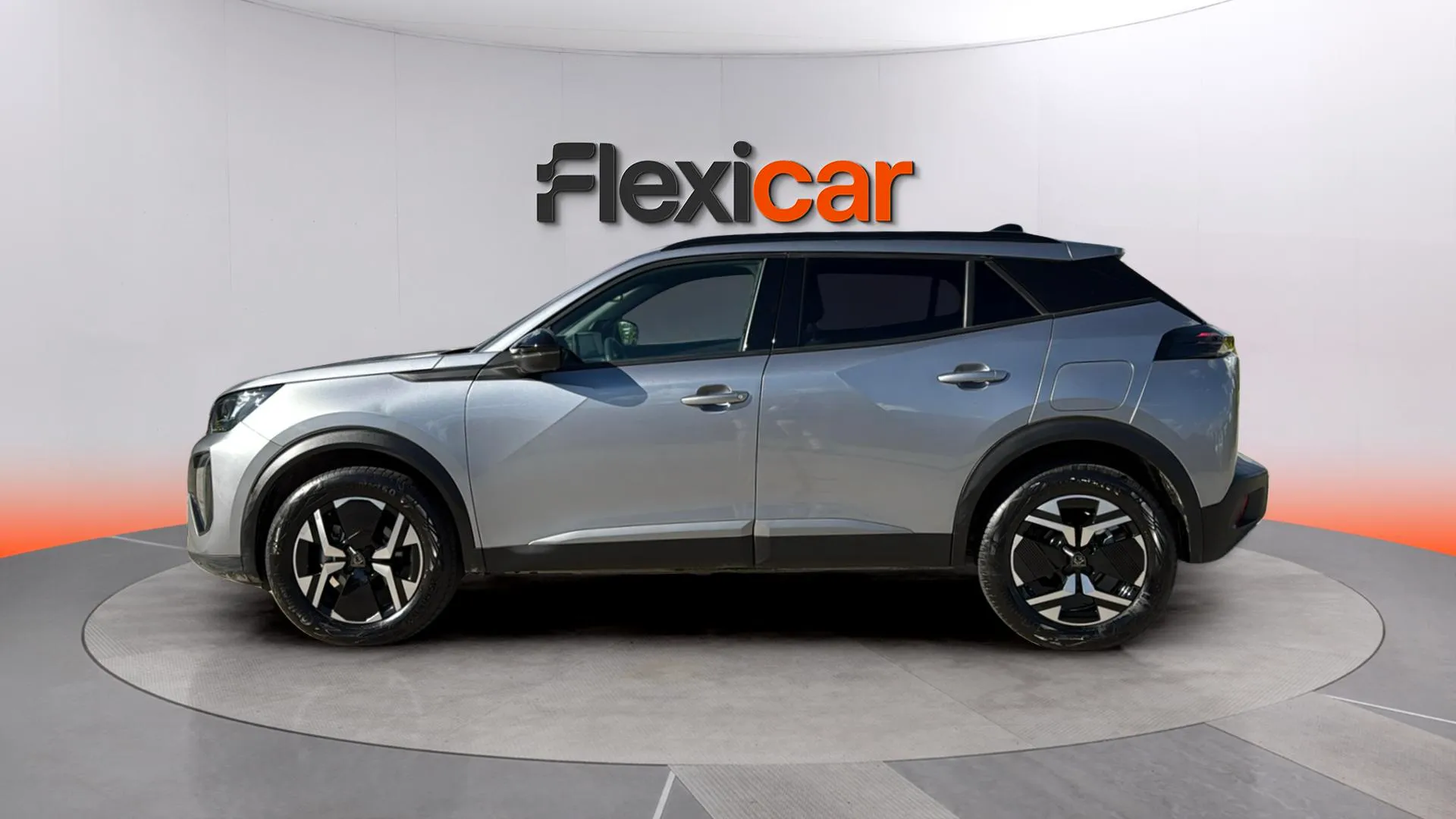Peugeot 2008 Allure PureTech 130 EAT8 - foto 4