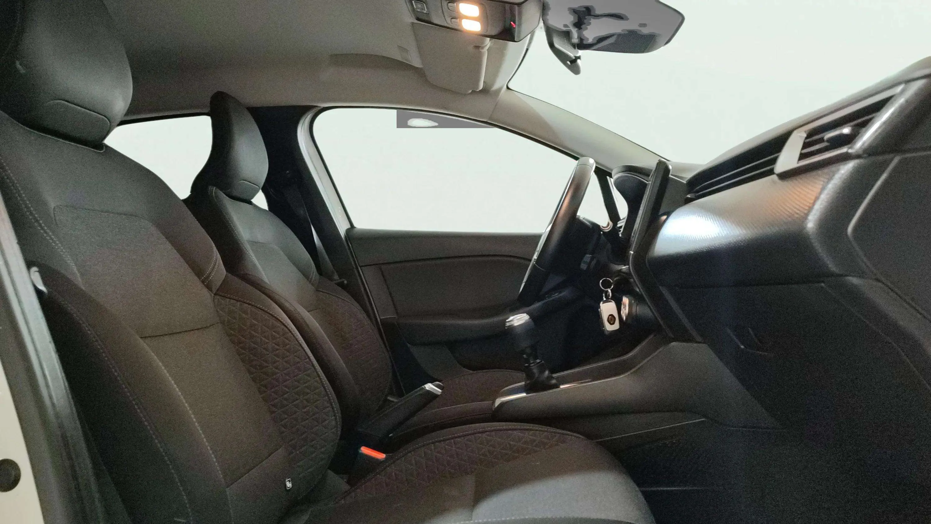 Renault Clio Intens TCe - foto 22