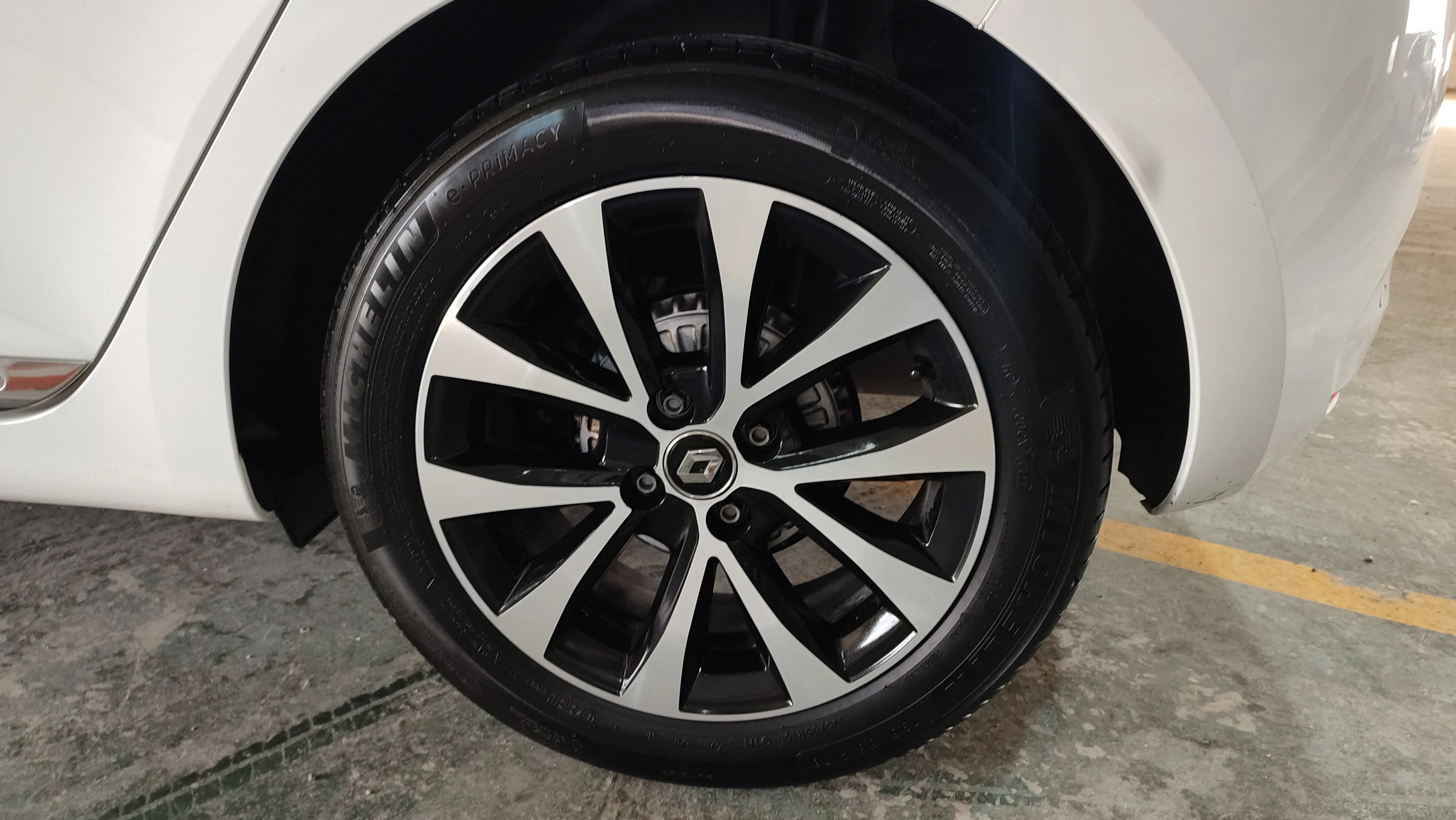 Renault Clio Intens TCe - foto 45