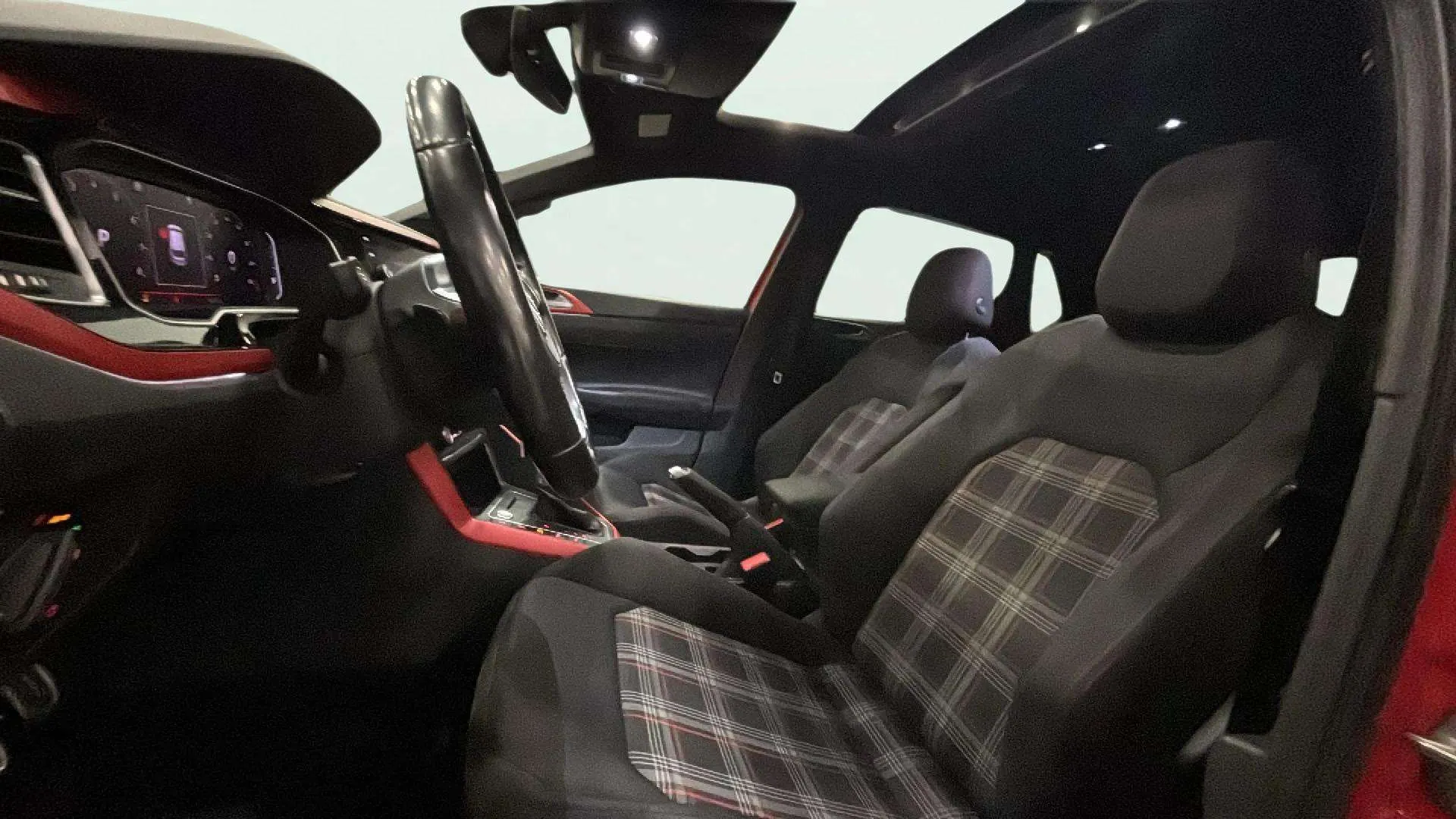 Volkswagen Polo GTI 2.0 TSI DSG - foto 17