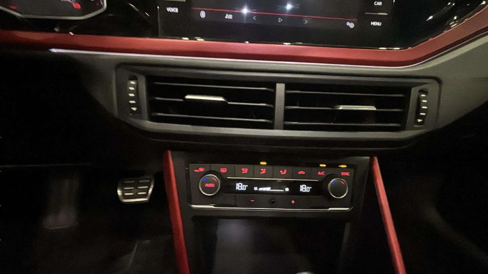 Volkswagen Polo GTI 2.0 TSI DSG - foto 16