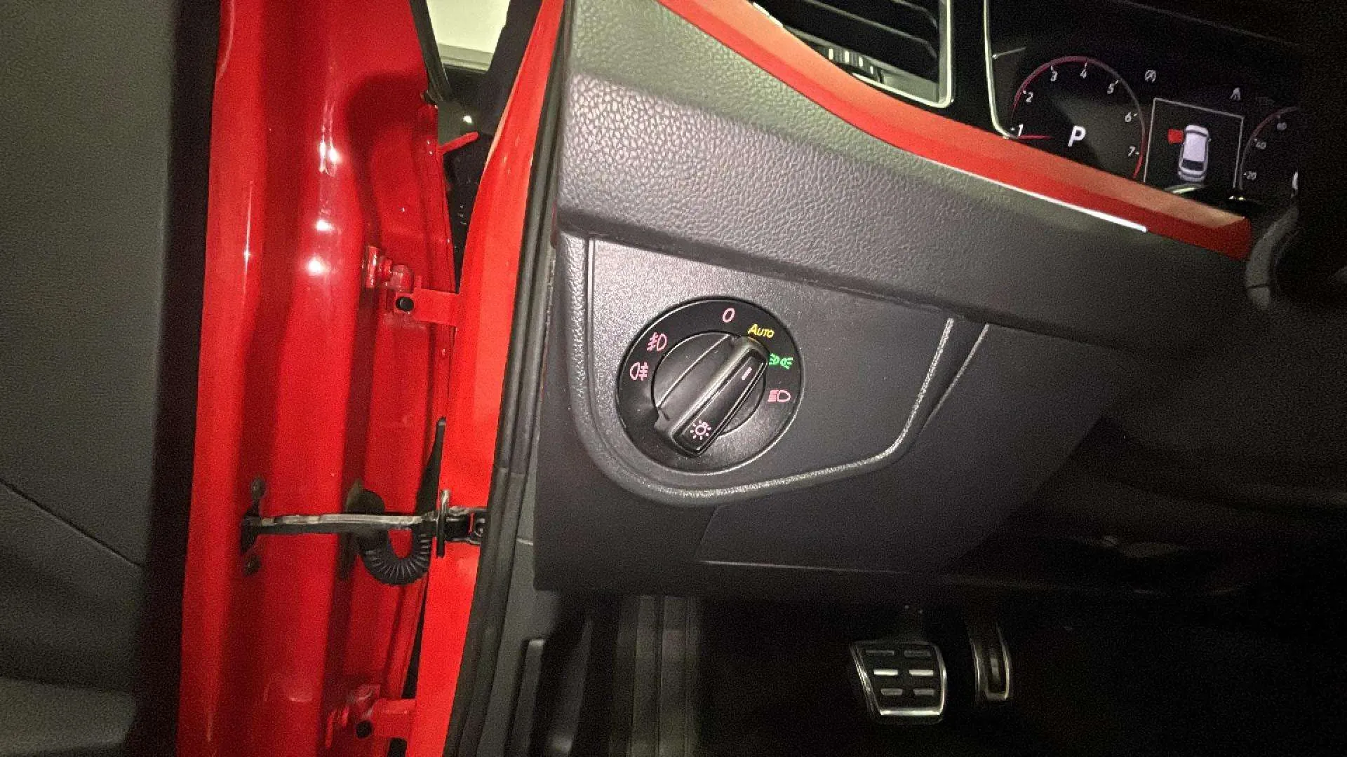 Volkswagen Polo GTI 2.0 TSI DSG - foto 22