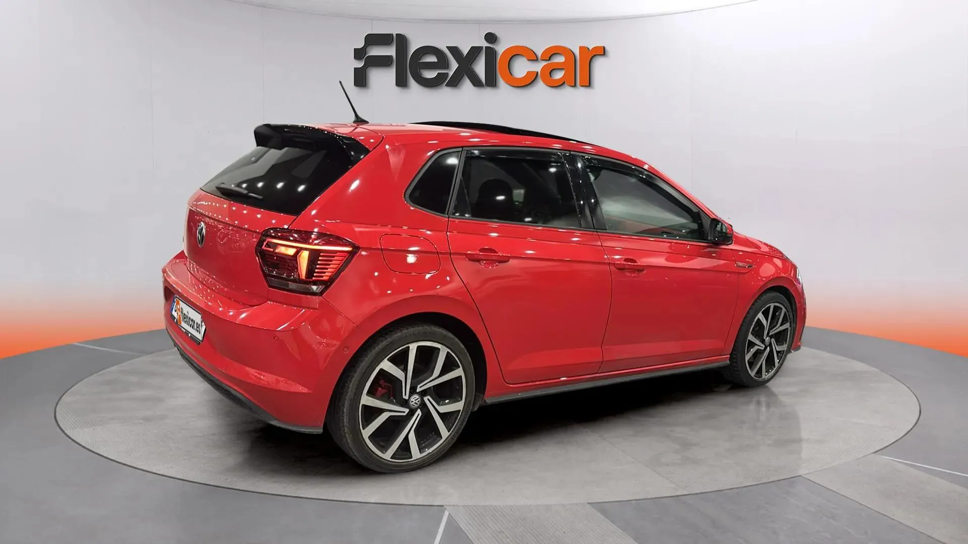 Volkswagen Polo GTI 2.0 TSI DSG - foto 6