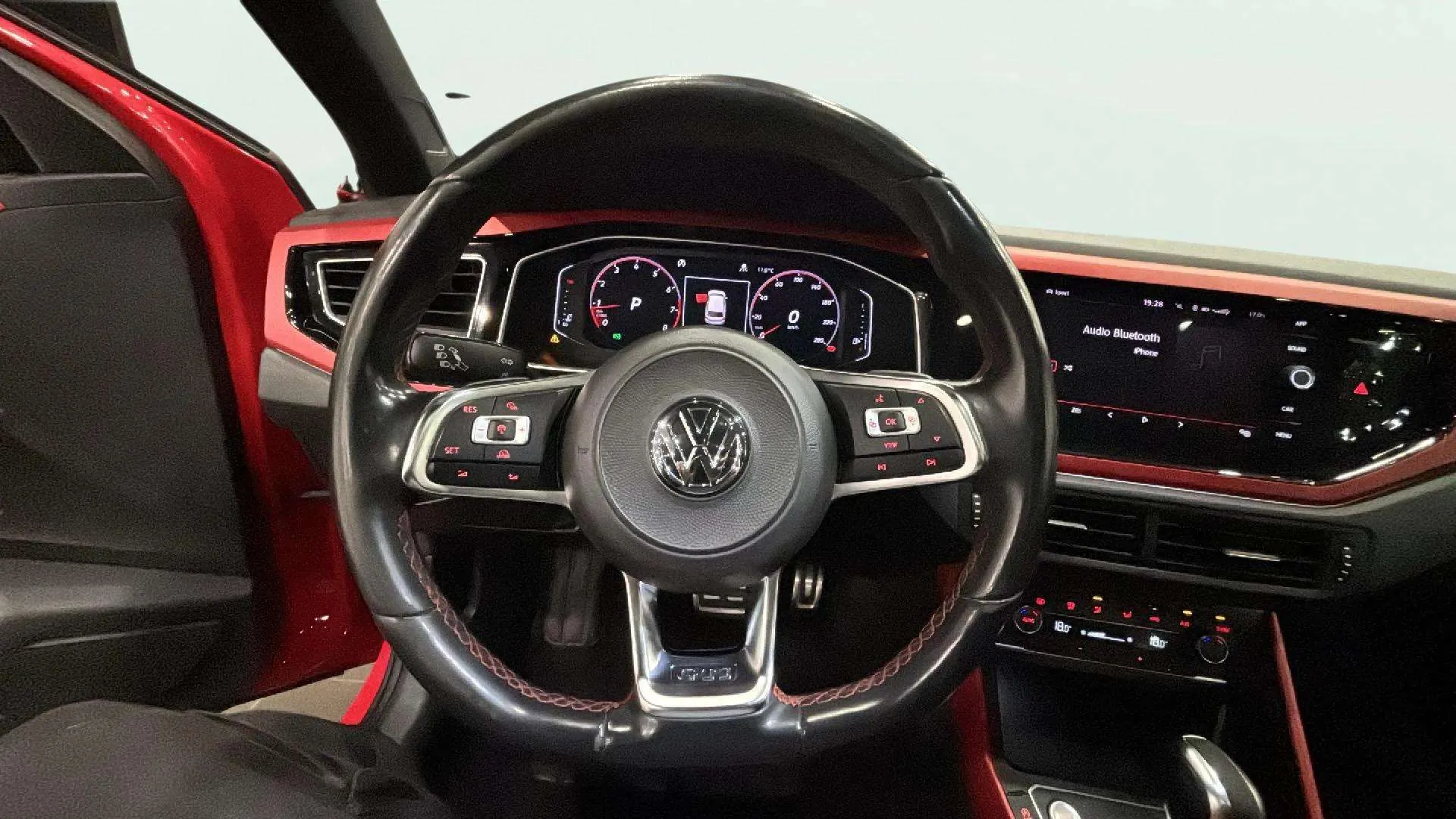 Volkswagen Polo GTI 2.0 TSI DSG - foto 14