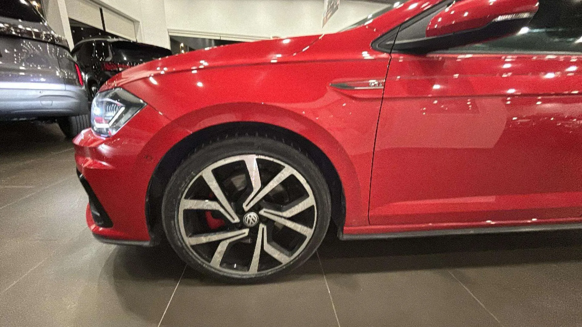 Volkswagen Polo GTI 2.0 TSI DSG - foto 4