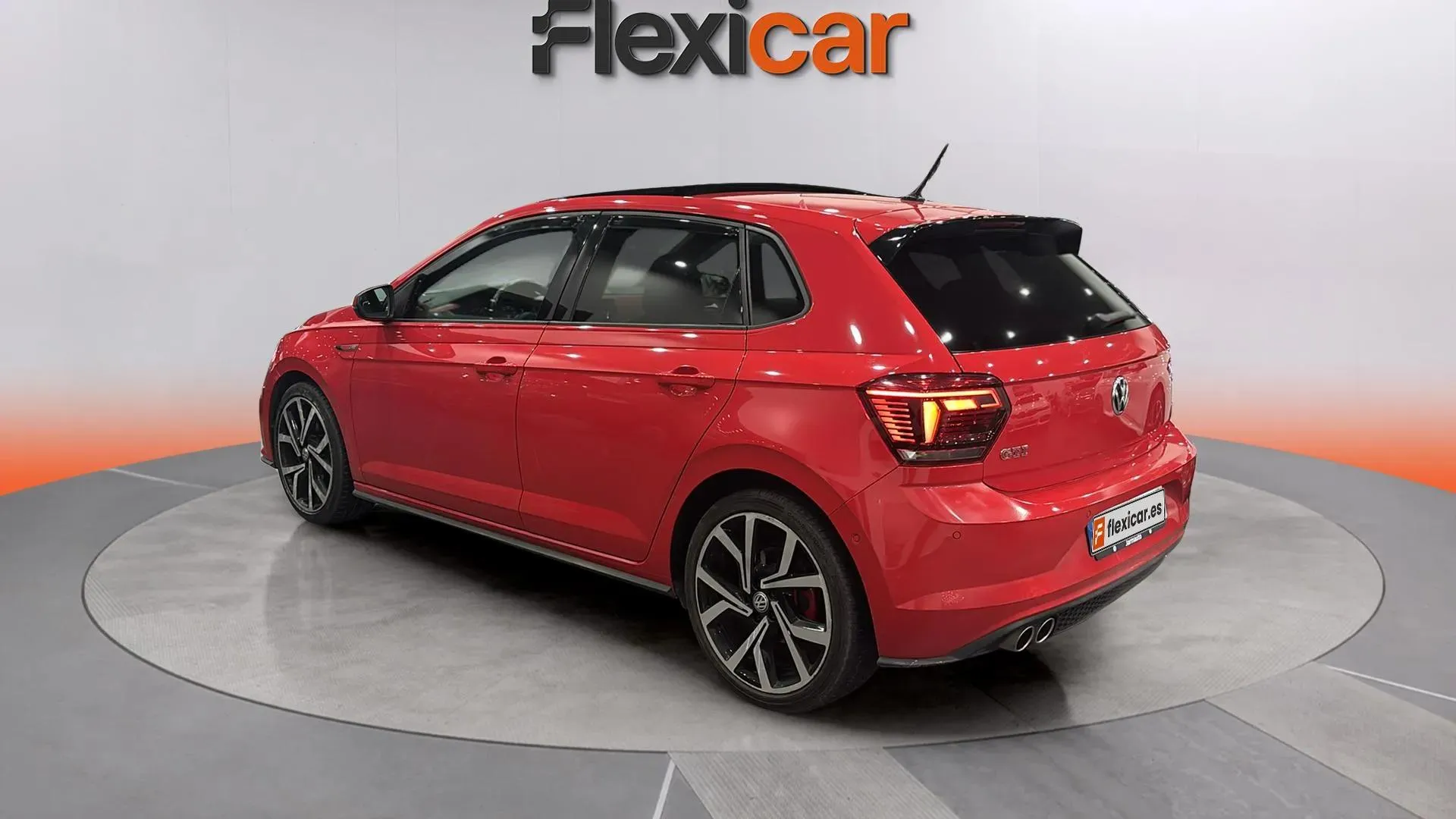 Volkswagen Polo GTI 2.0 TSI DSG - foto 3